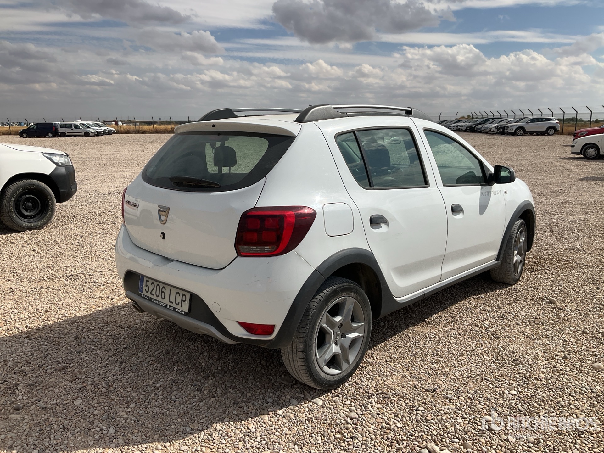 General Appearance with Picture, Right Rear Corner