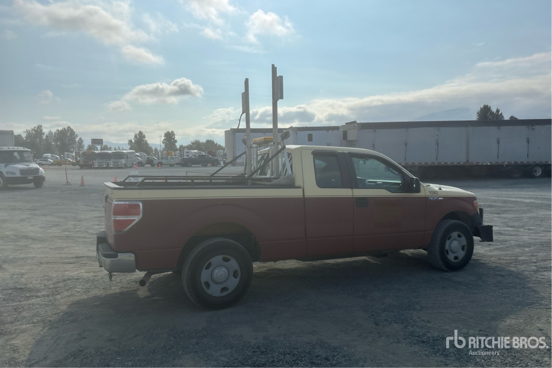 General Appearance with Picture, Right Rear Corner