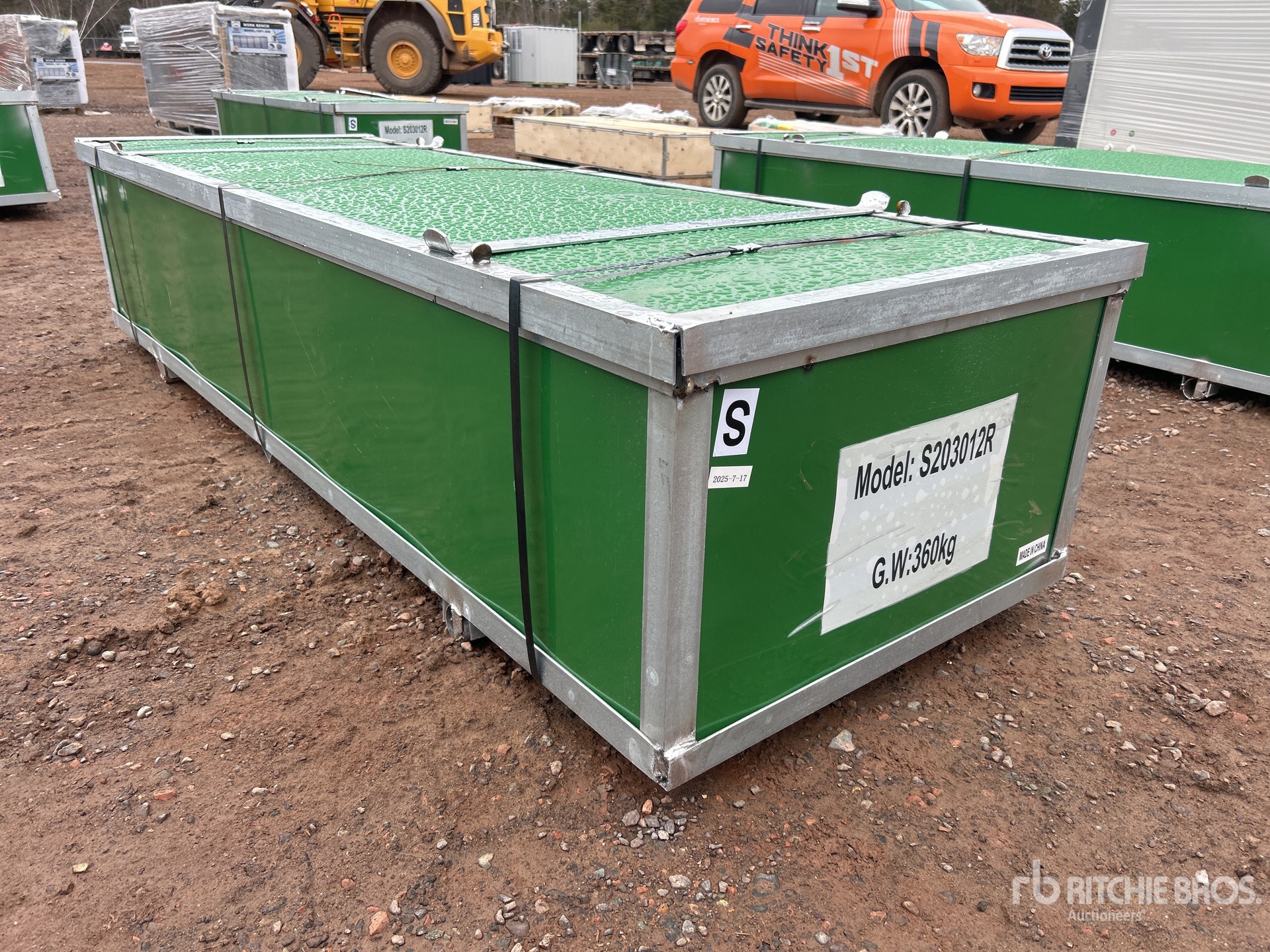 General Appearance with Picture, Right Rear Corner