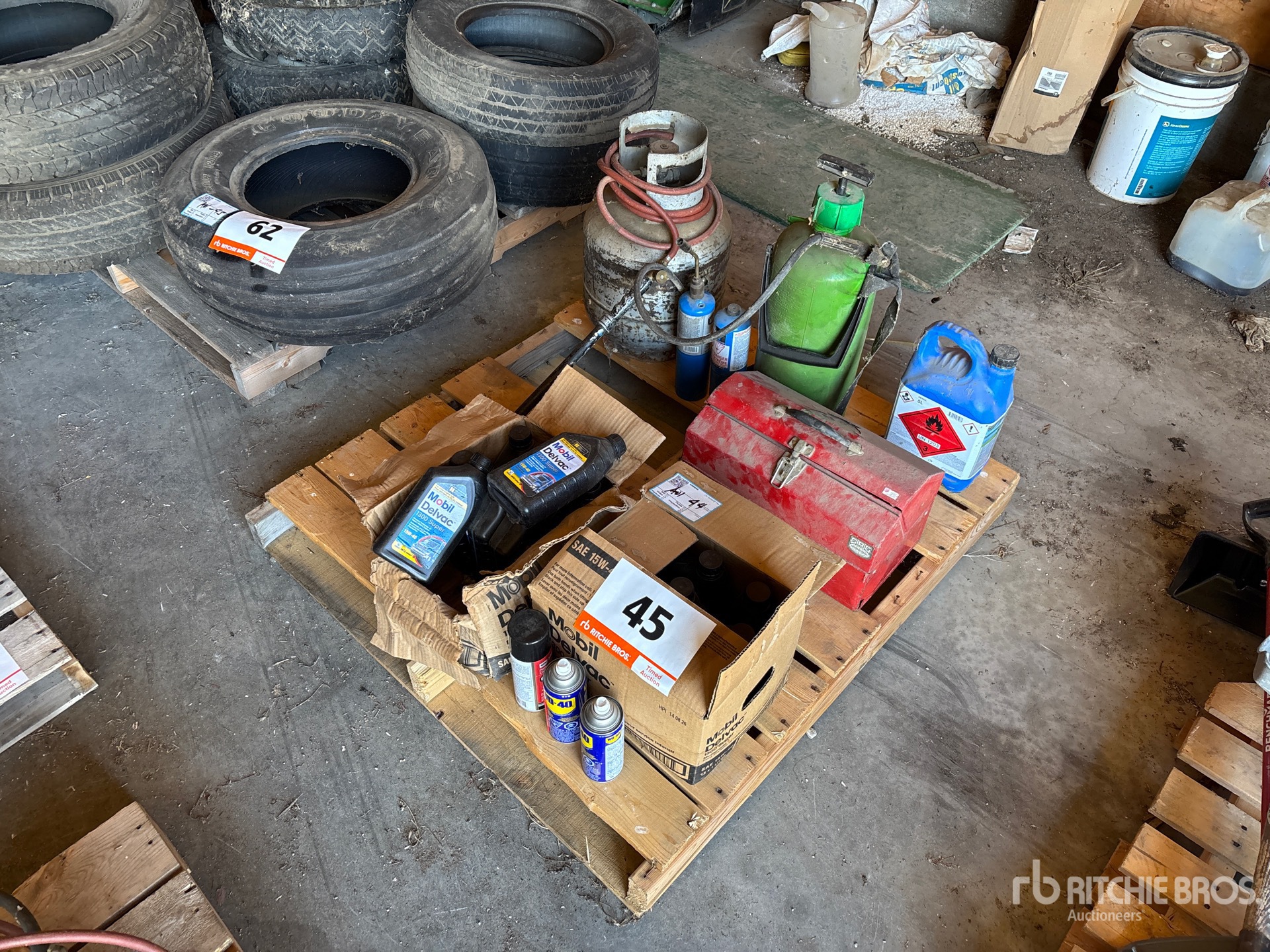 General Appearance with Picture, Left Front Corner