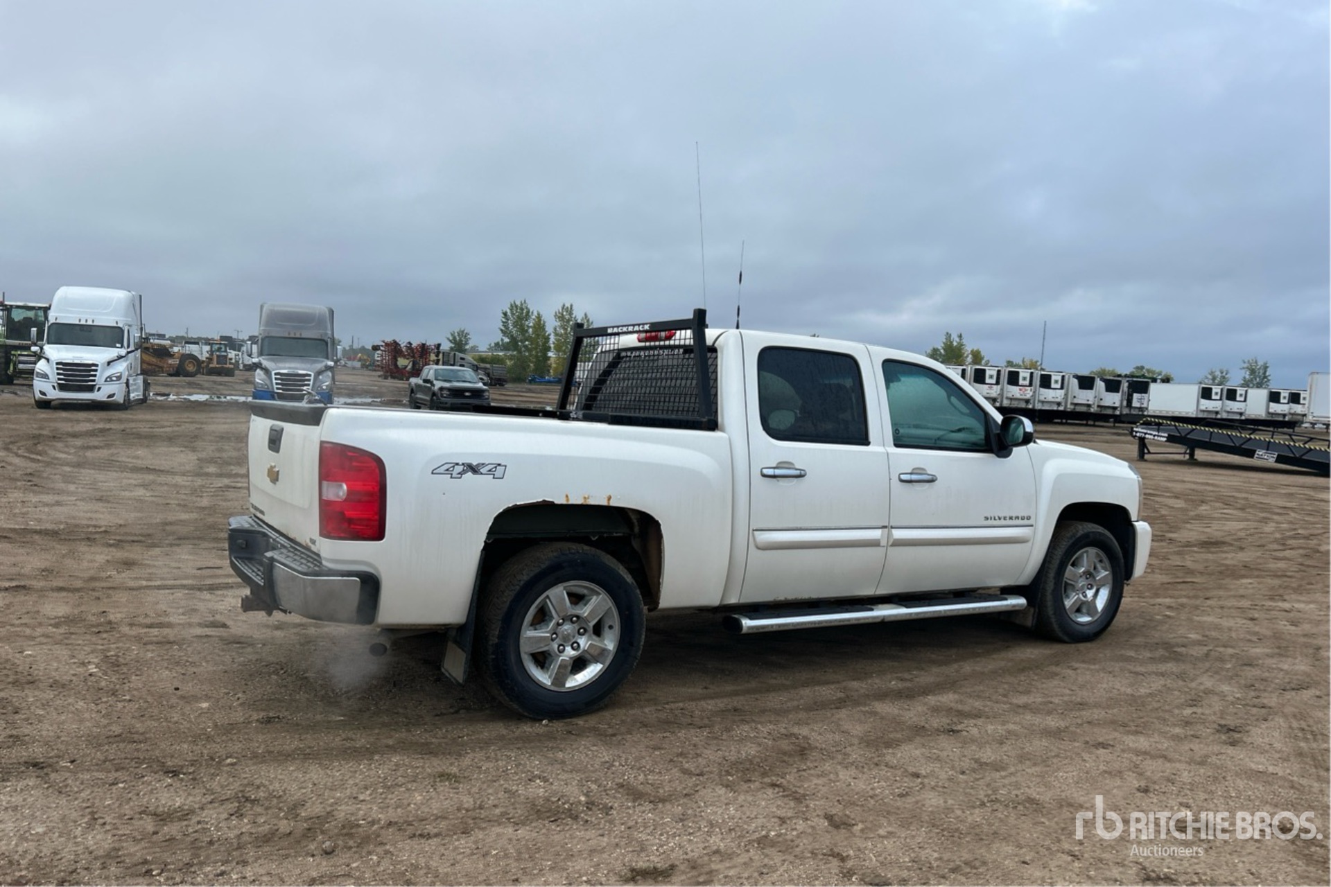 General Appearance with Picture, Right Rear Corner