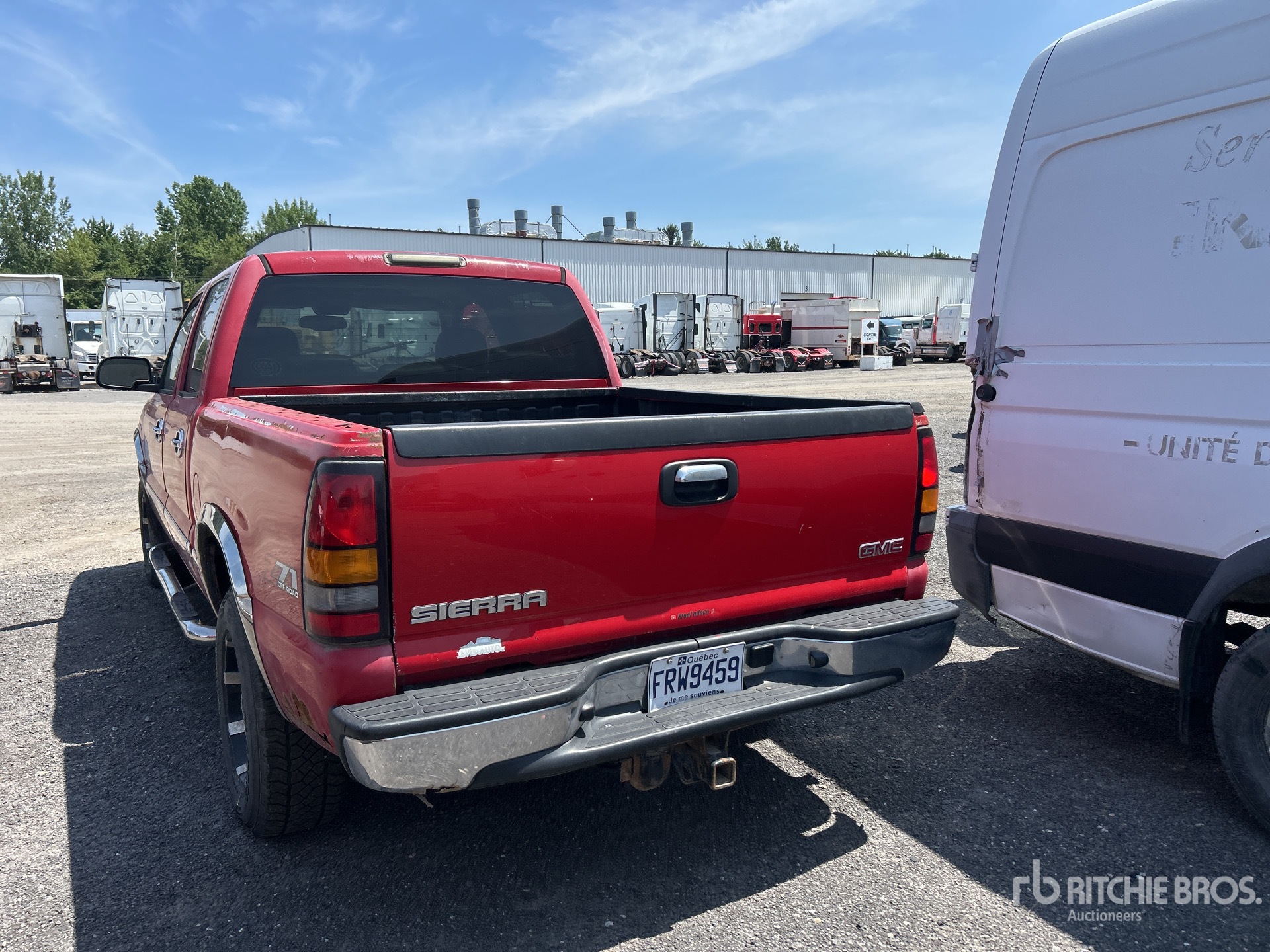 General Appearance with Picture, Left Rear Corner