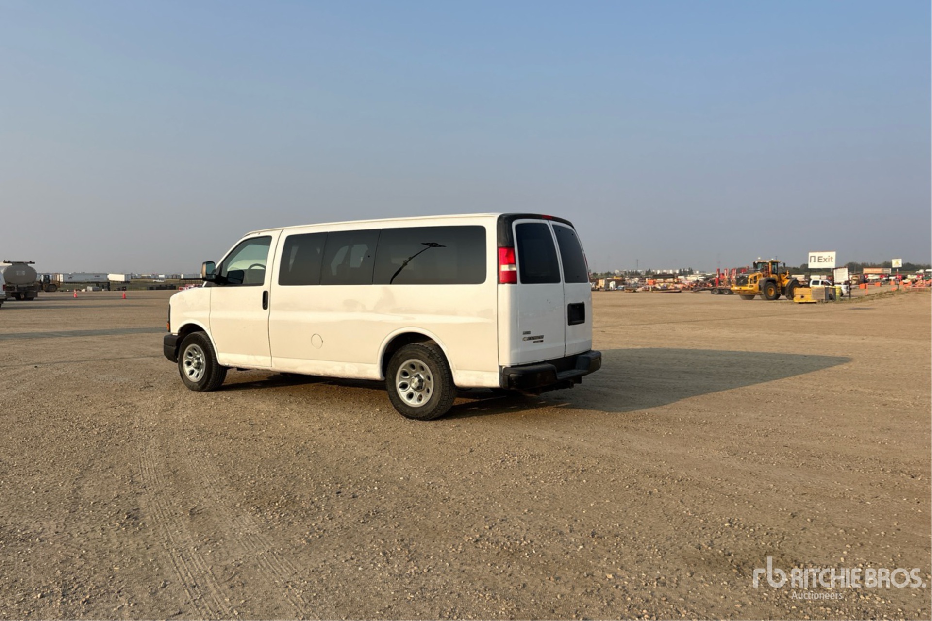 General Appearance with Picture, Left Rear Corner