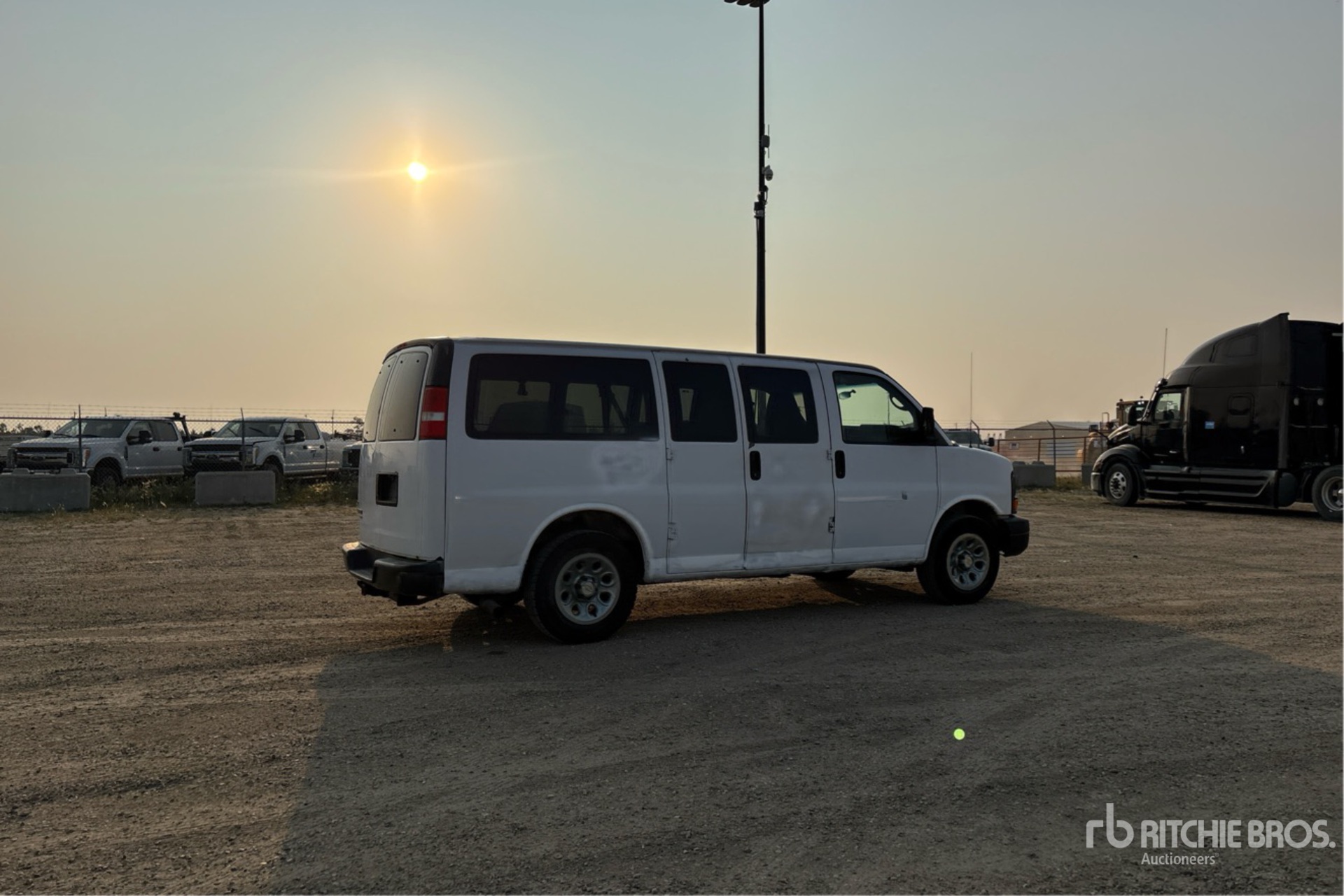 General Appearance with Picture, Right Rear Corner