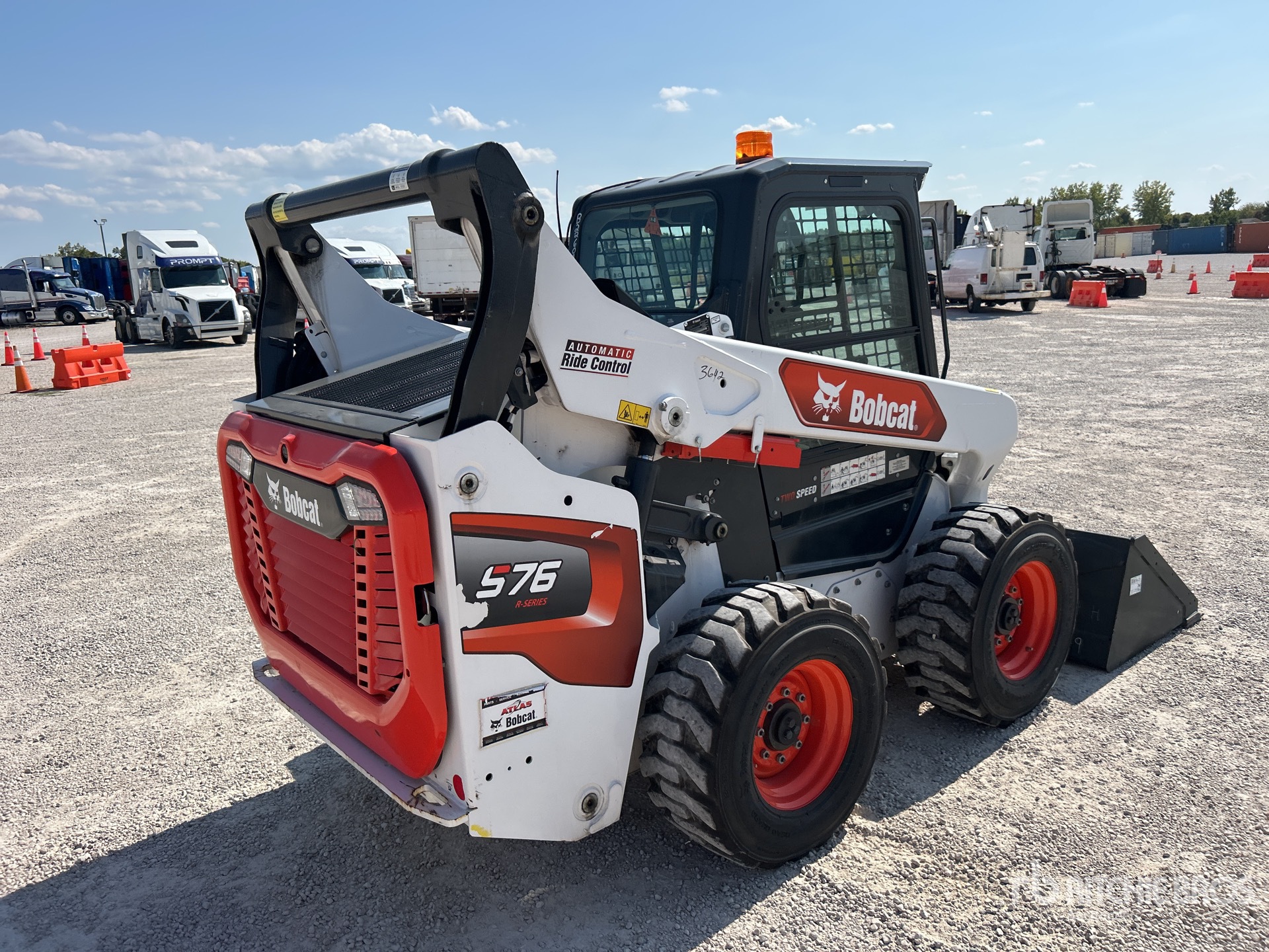 General Appearance with Picture, Right Rear Corner