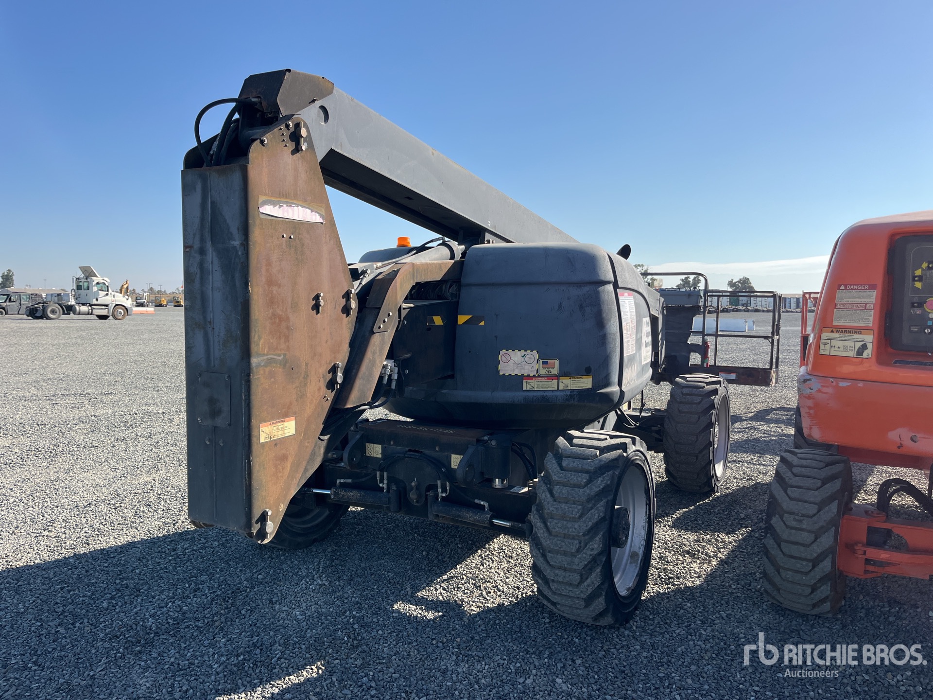 General Appearance with Picture, Right Rear Corner