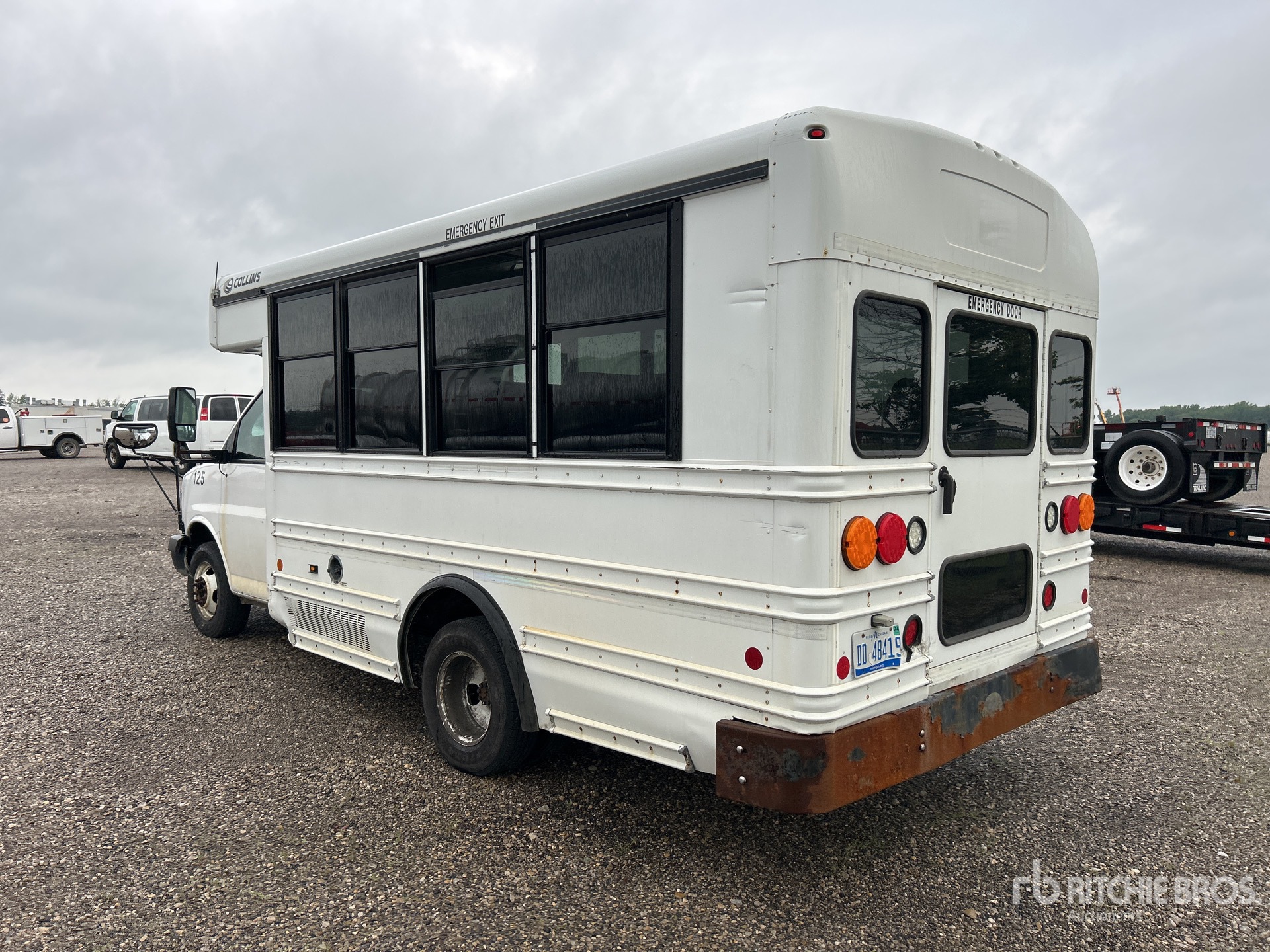 General Appearance with Picture, Left Rear Corner
