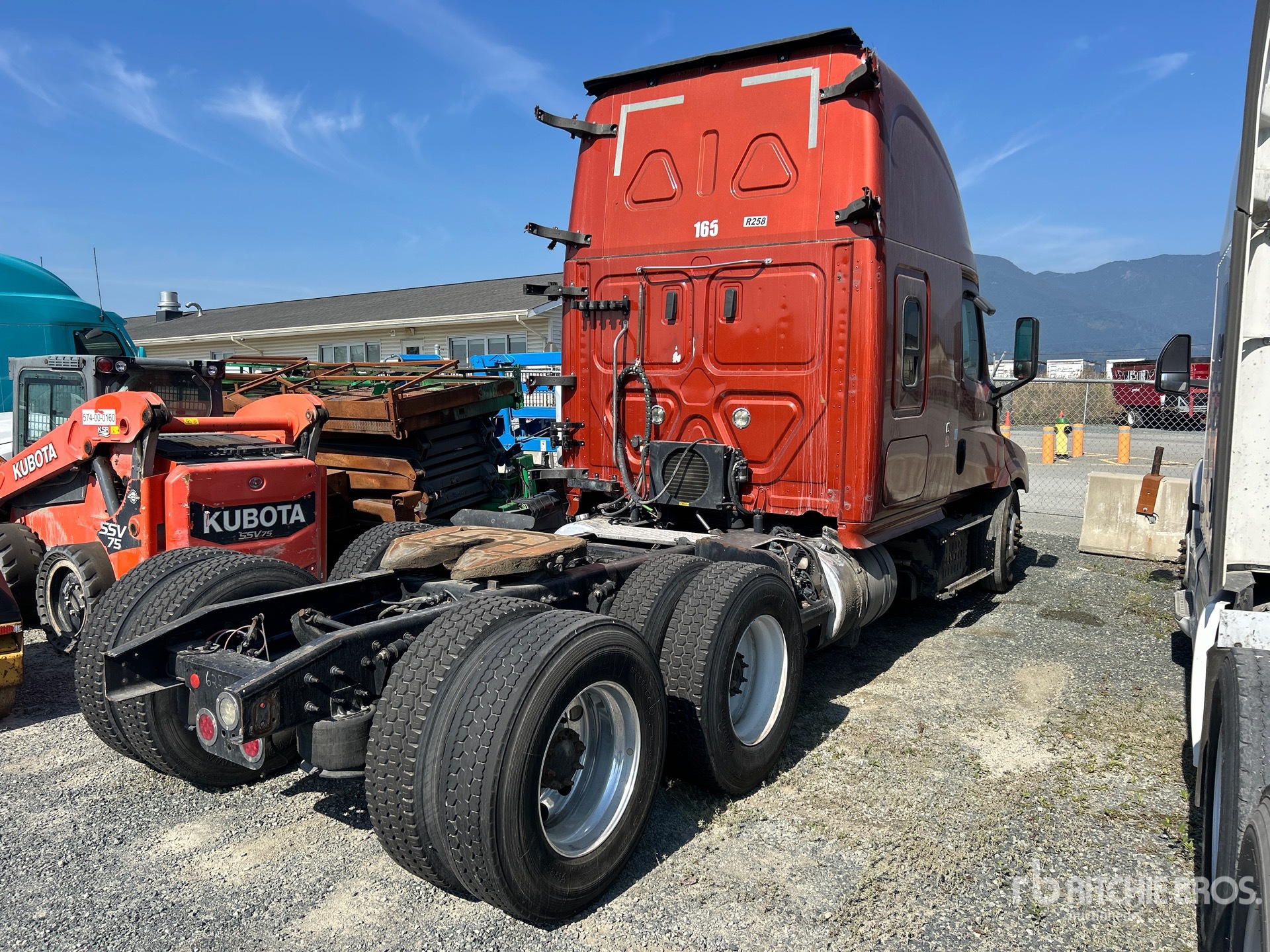 General Appearance with Picture, Right Rear Corner