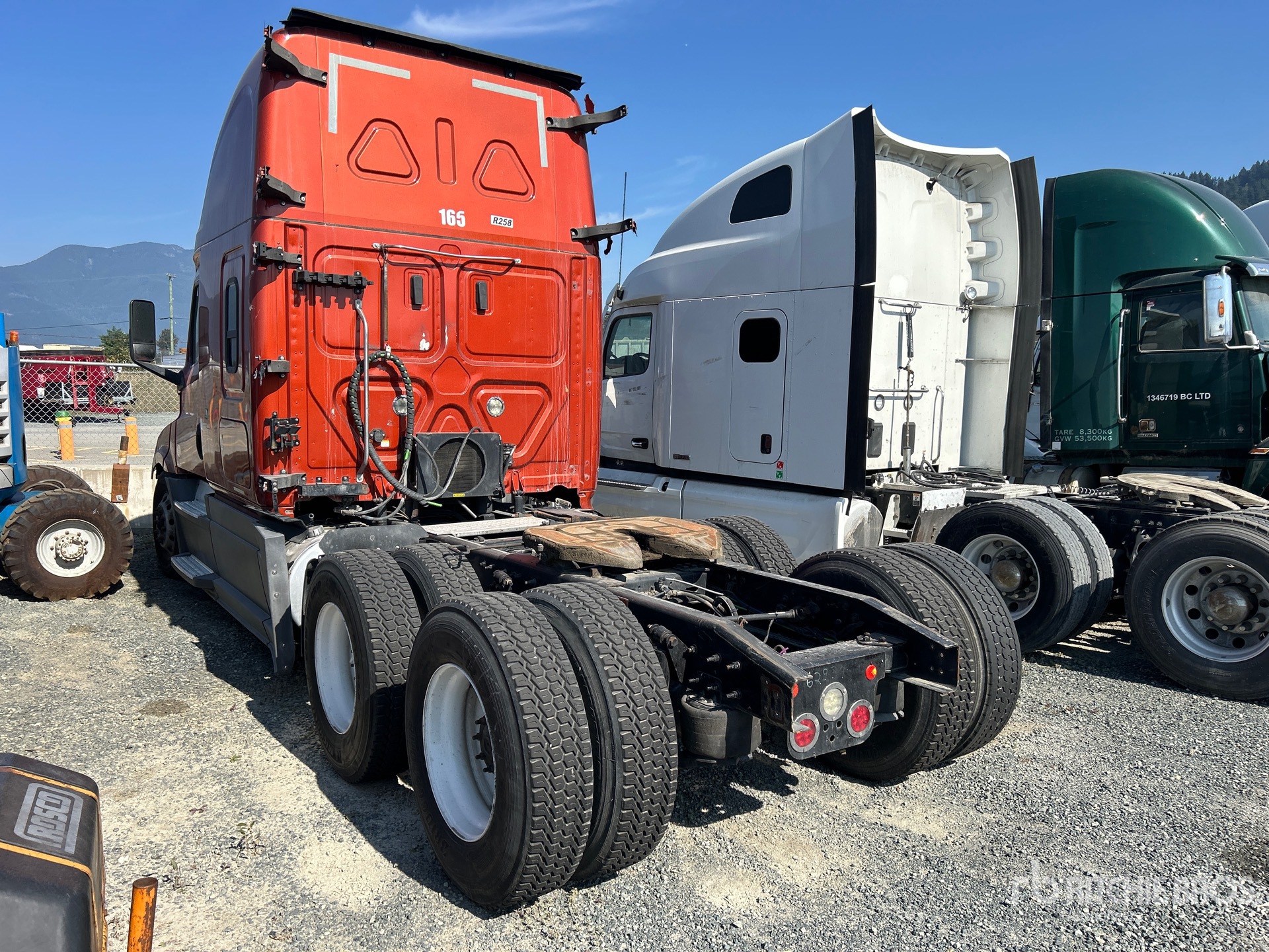 General Appearance with Picture, Left Rear Corner