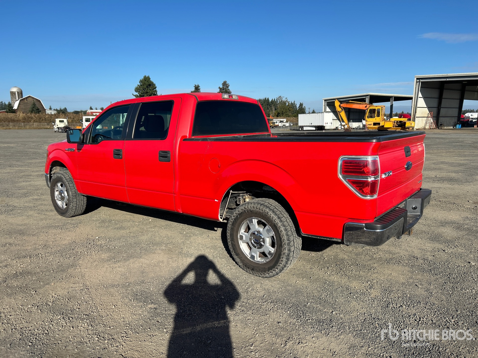 General Appearance with Picture, Left Rear Corner