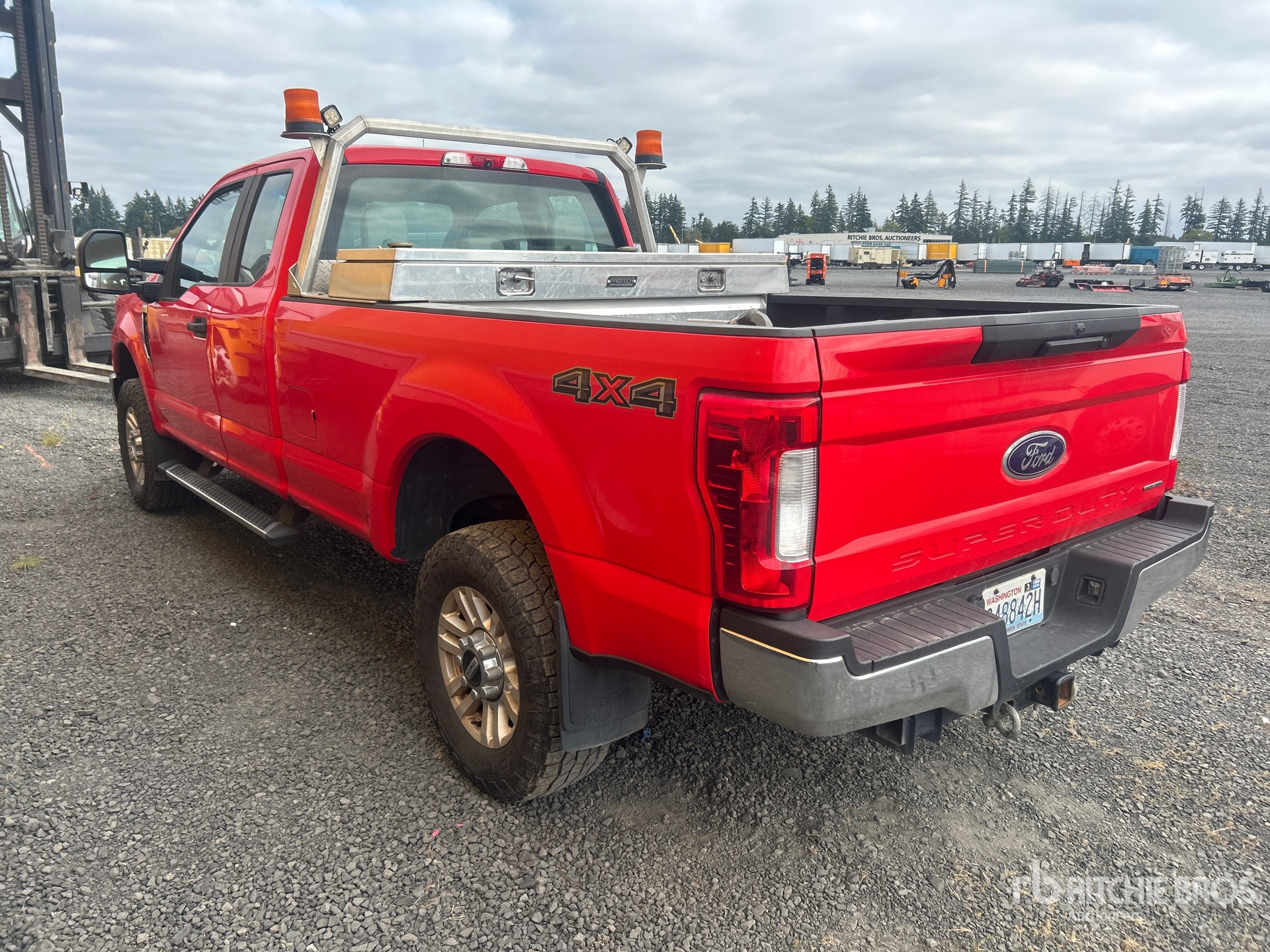 General Appearance with Picture, Left Rear Corner