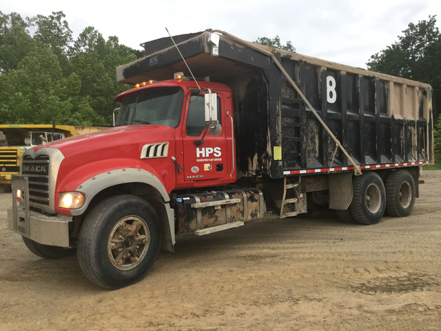 2012 Mack GU713 T/A Dump Truck 2012 Mack GU713 T/A Dump Truck
