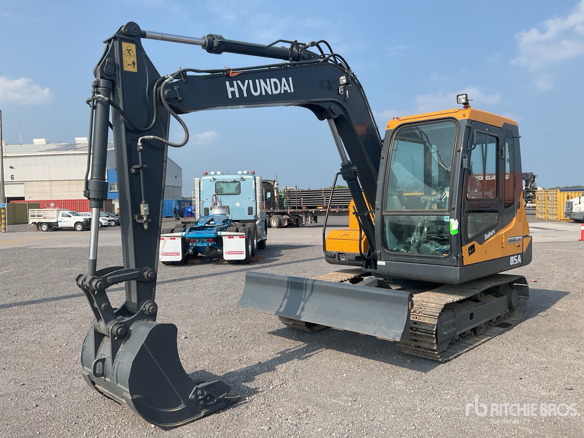 General Appearance with Featured Photo