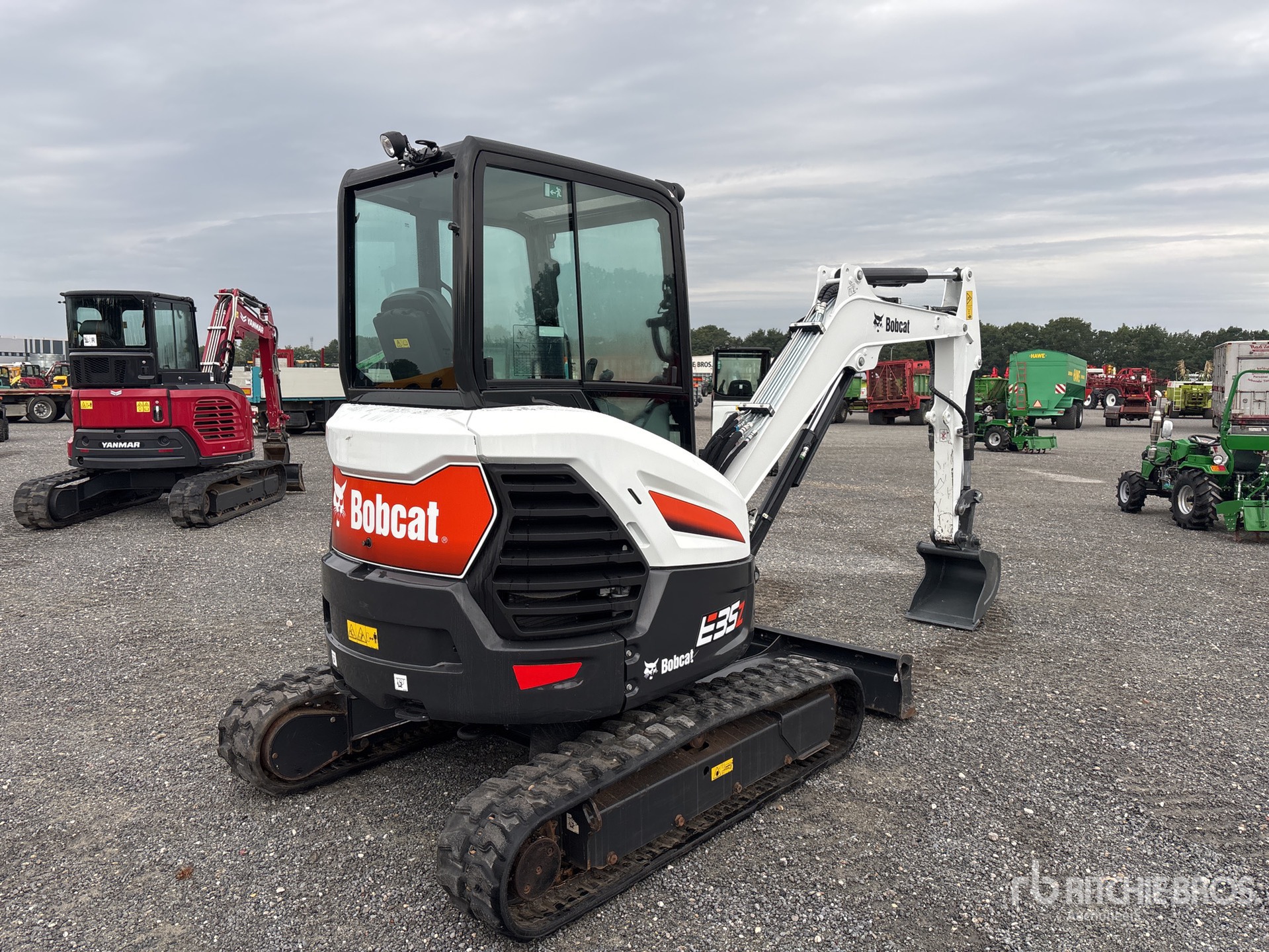 General Appearance with Picture, Right Rear Corner