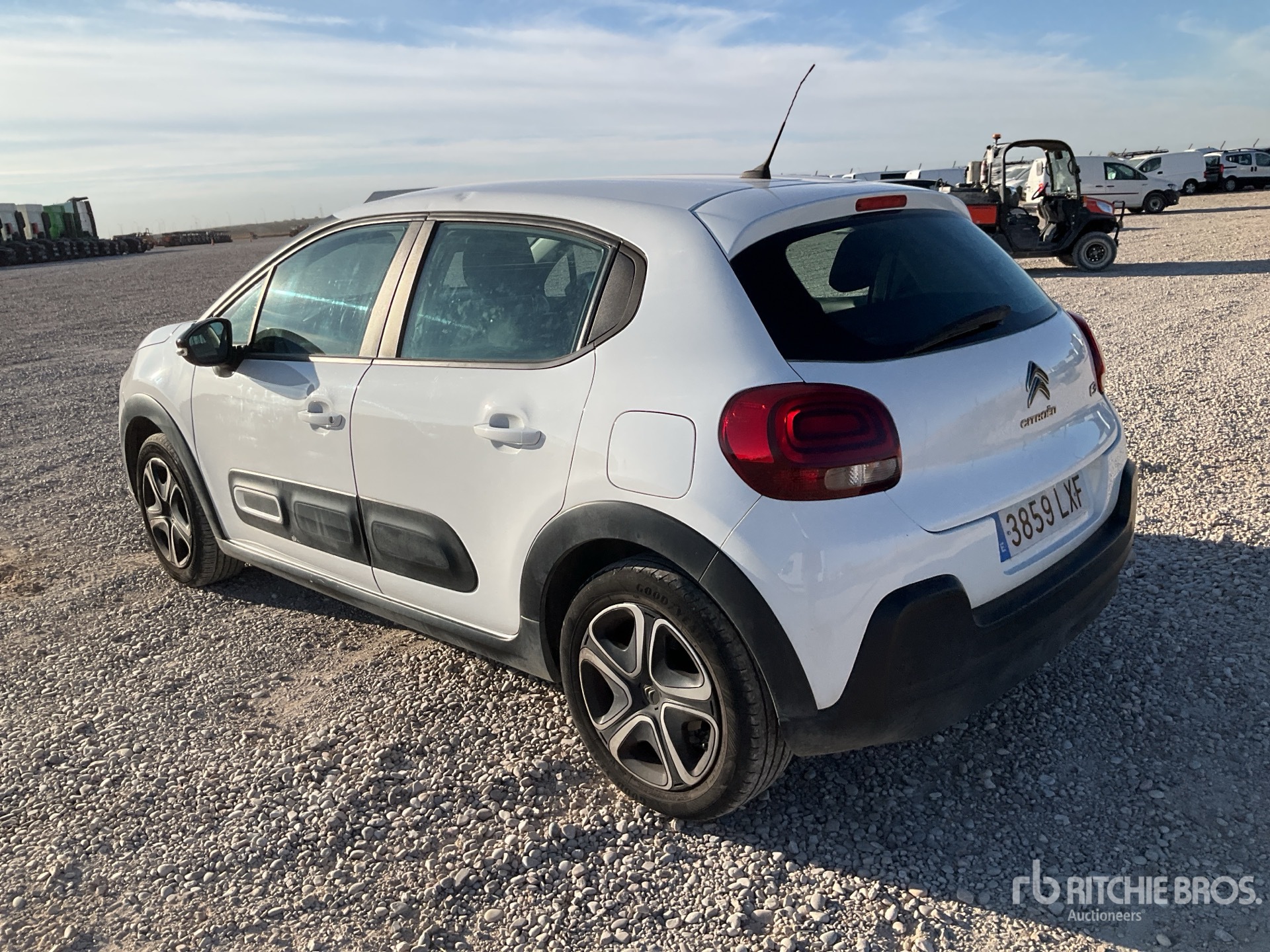 General Appearance with Picture, Left Rear Corner