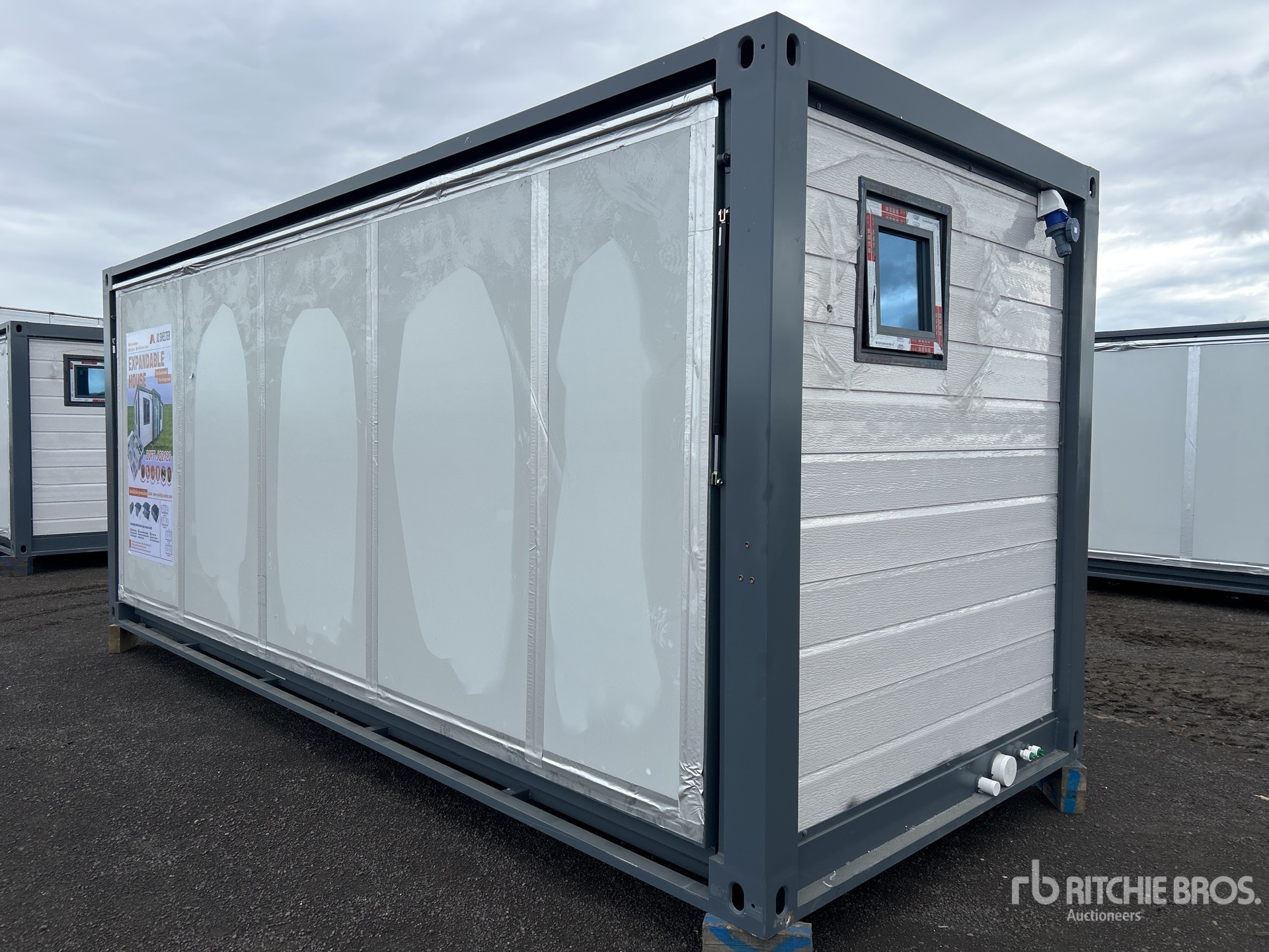 General Appearance with Picture, Left Rear Corner