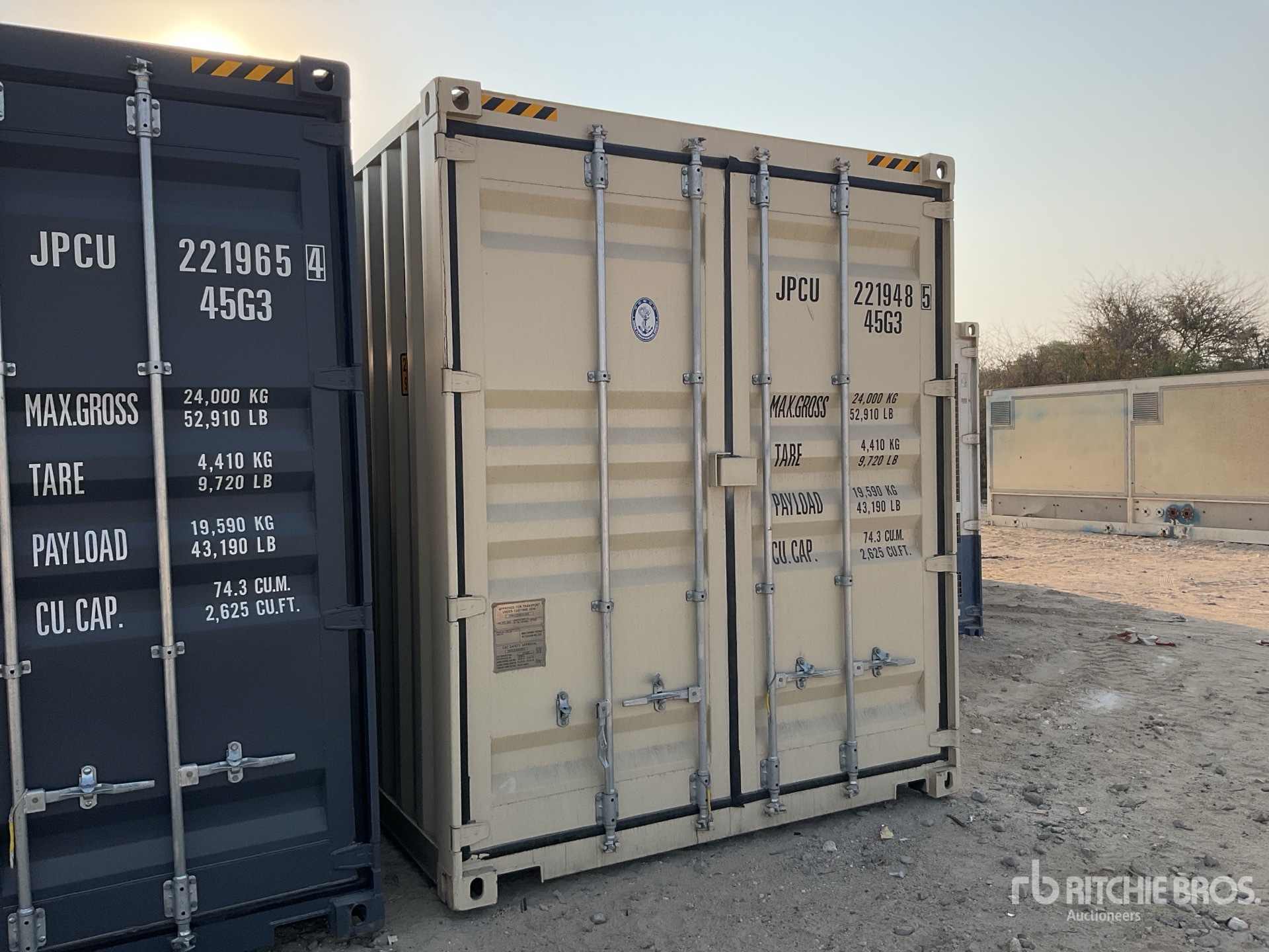 General Appearance with Picture, Right Front Corner