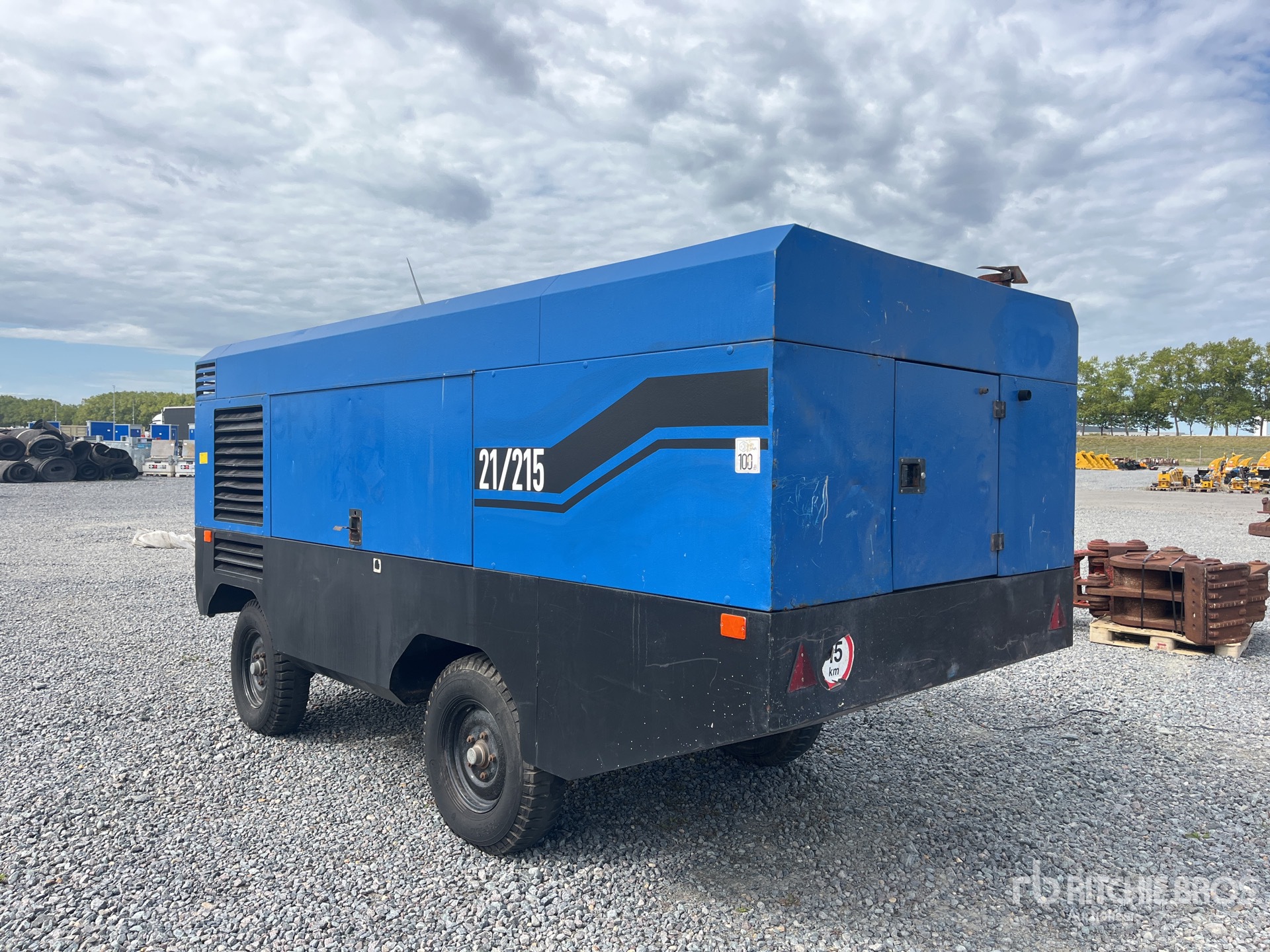 General Appearance with Picture, Left Rear Corner