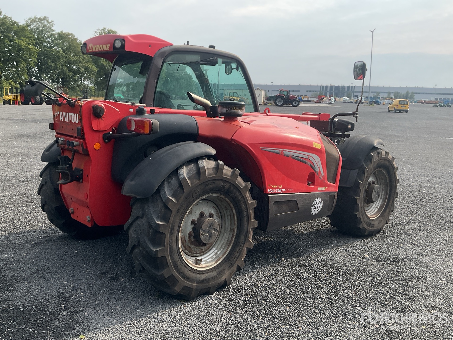 General Appearance with Picture, Right Rear Corner