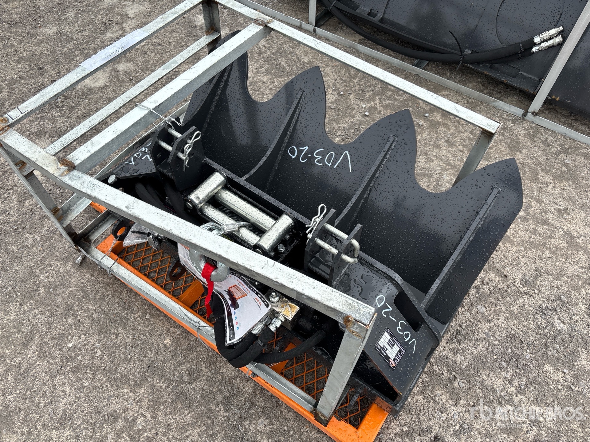 General Appearance with Picture, Right Rear Corner