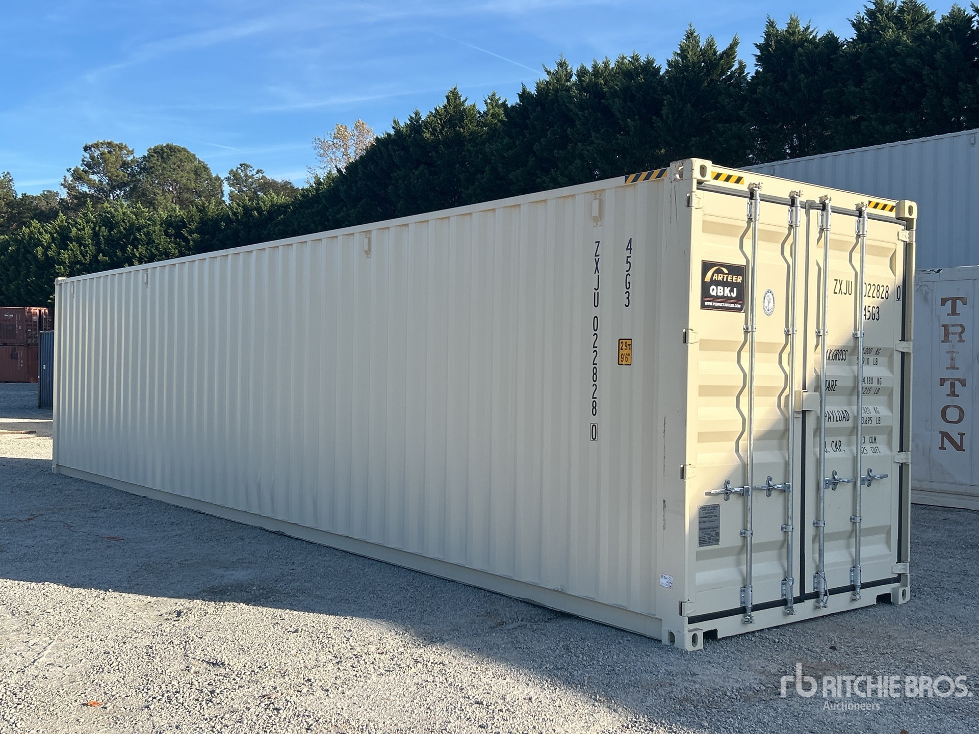 General Appearance with Picture, Right Front Corner