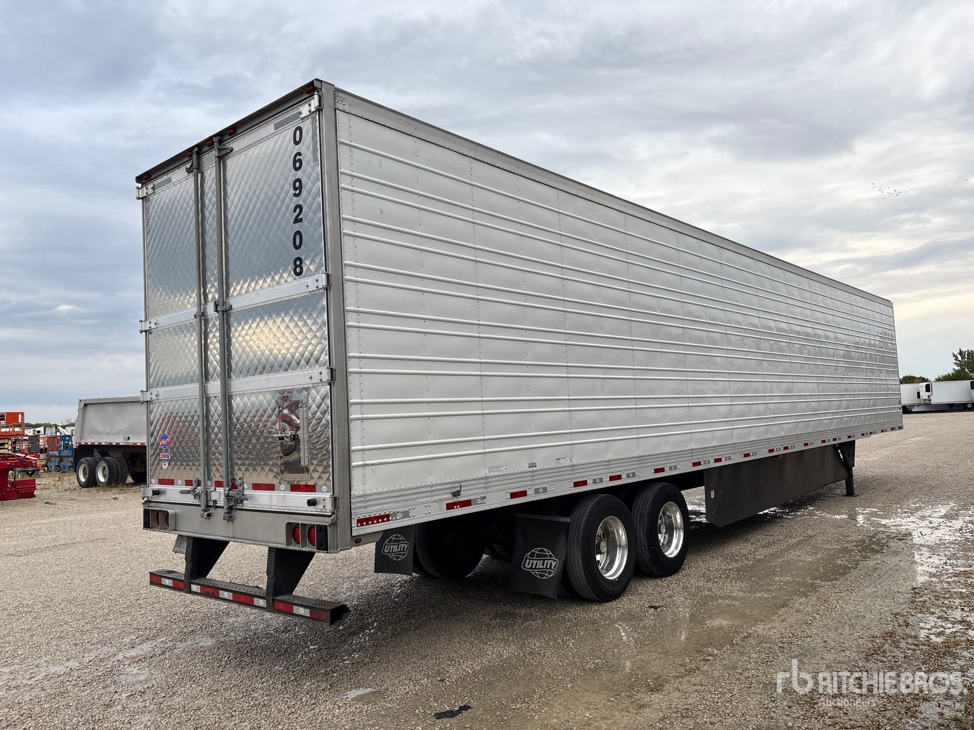 General Appearance with Picture, Right Rear Corner