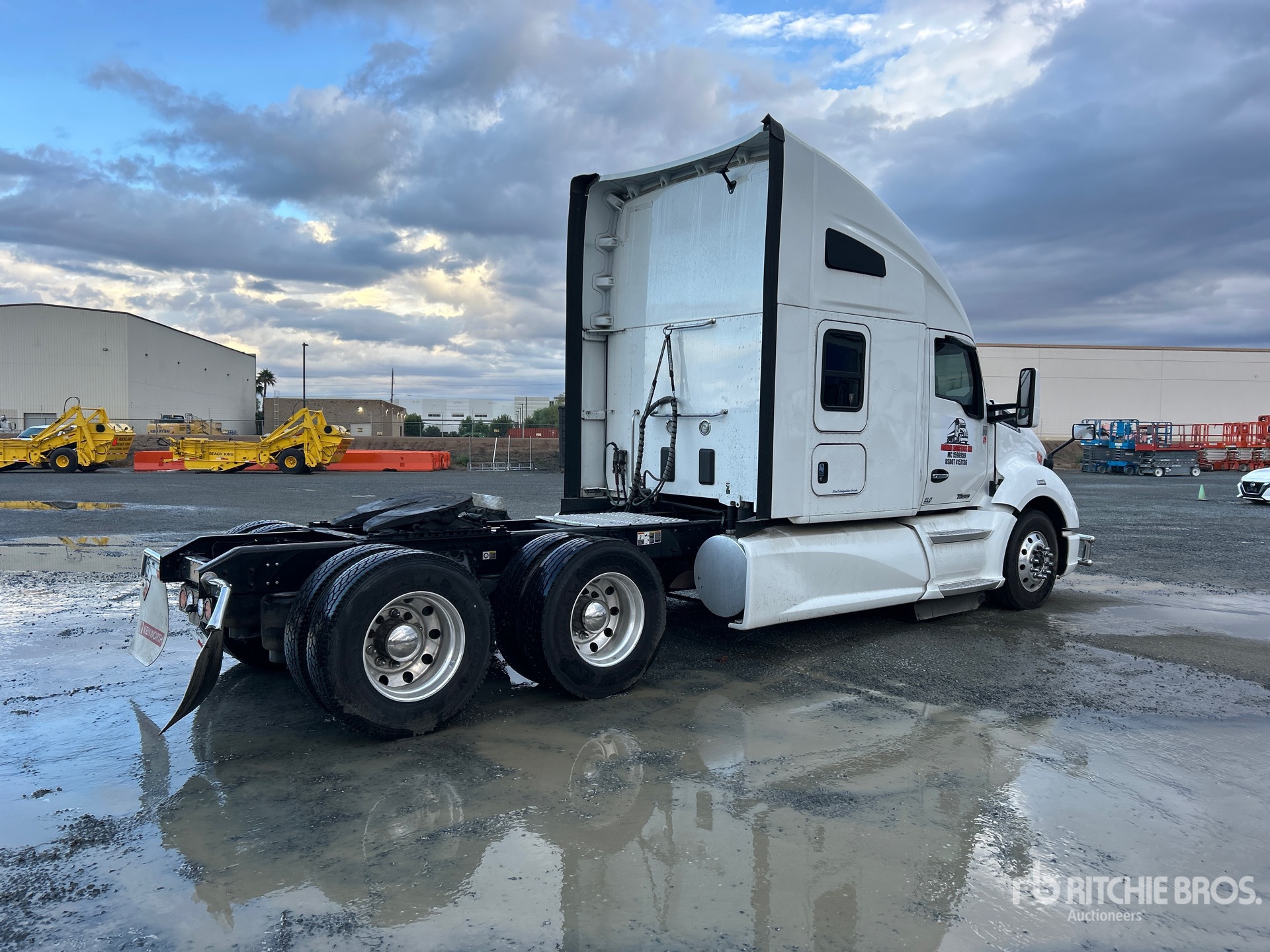 General Appearance with Picture, Right Rear Corner