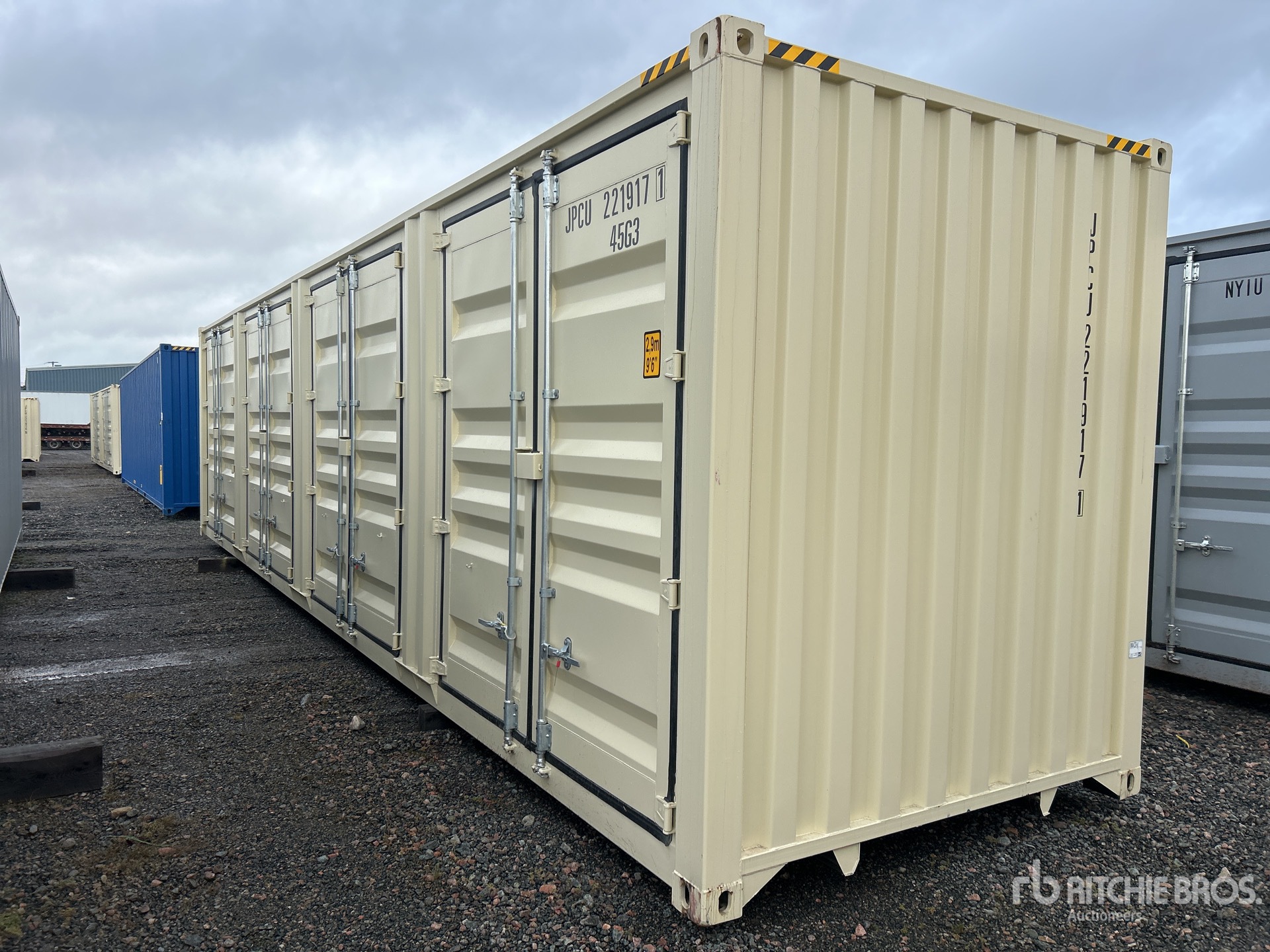 Aspect général with Image, coin arrière gauche