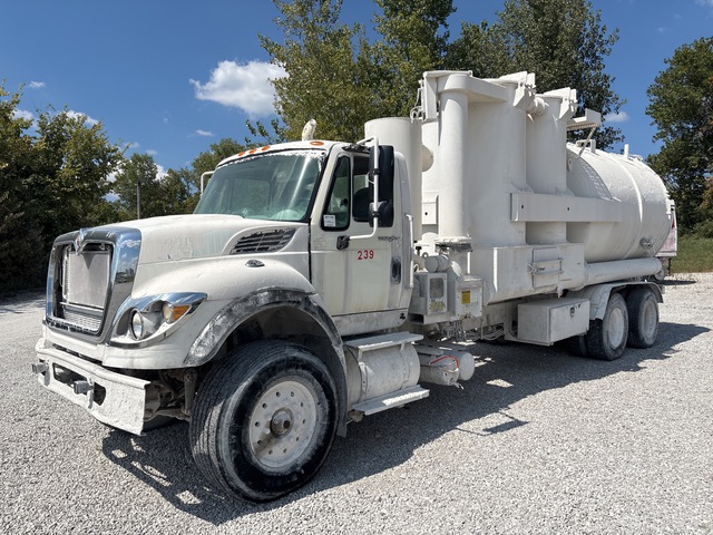 Super Products on 2009 International 7600 6x4 Vacuum Excavator Truck Super Products on 2009 International 7600 6x4 Vacuum Excavator Truck