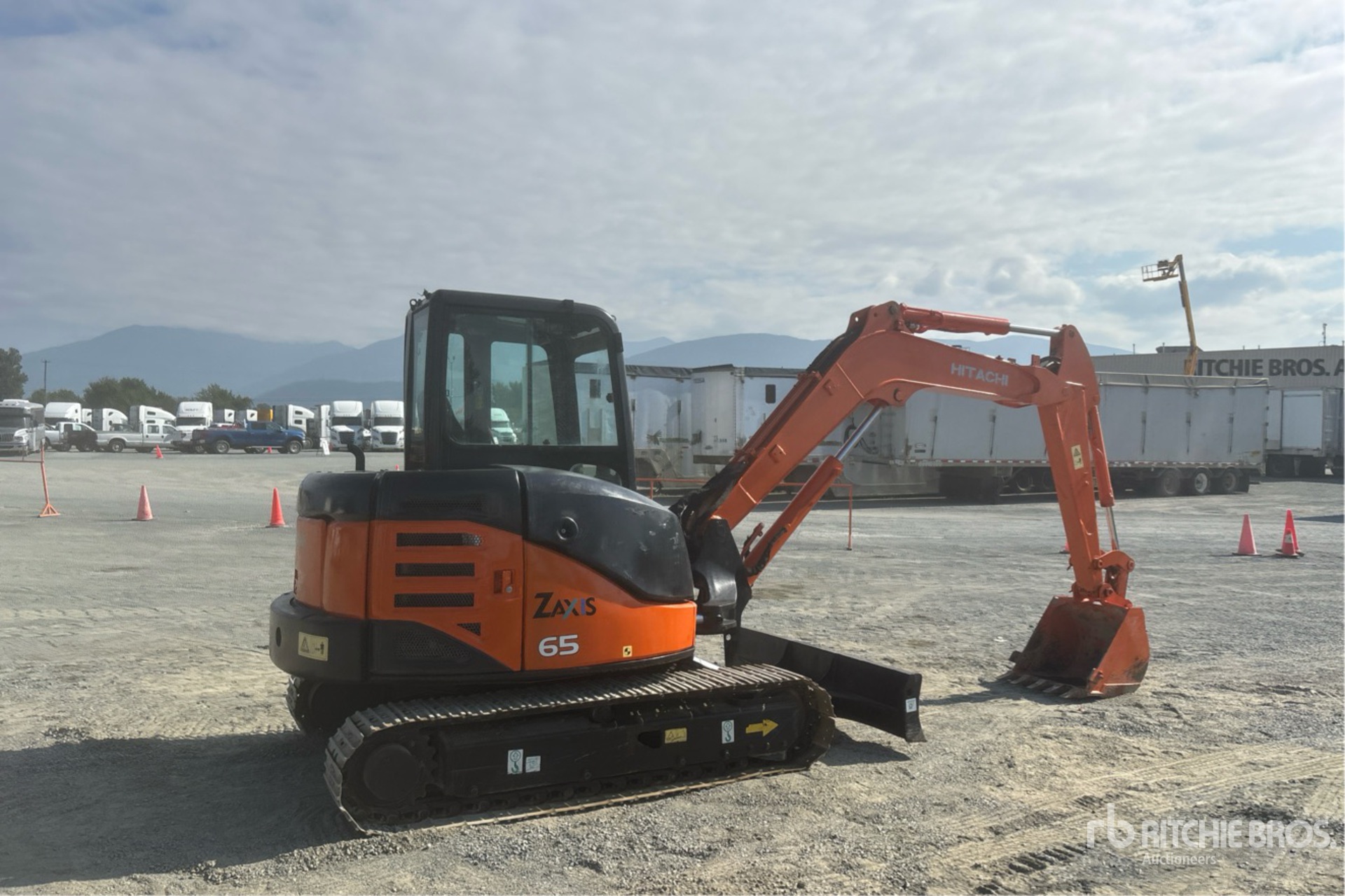General Appearance with Picture, Right Rear Corner