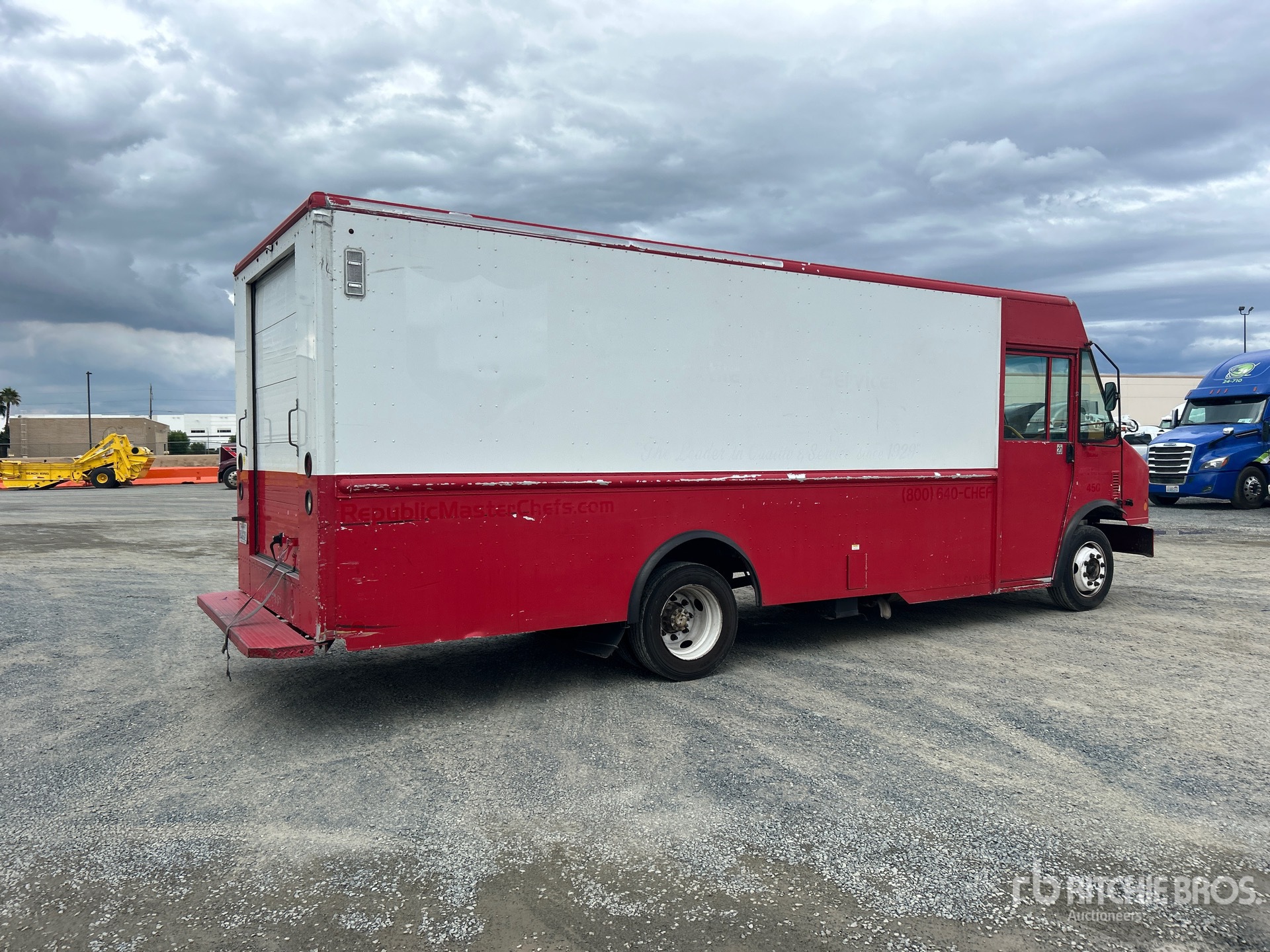 General Appearance with Picture, Right Rear Corner