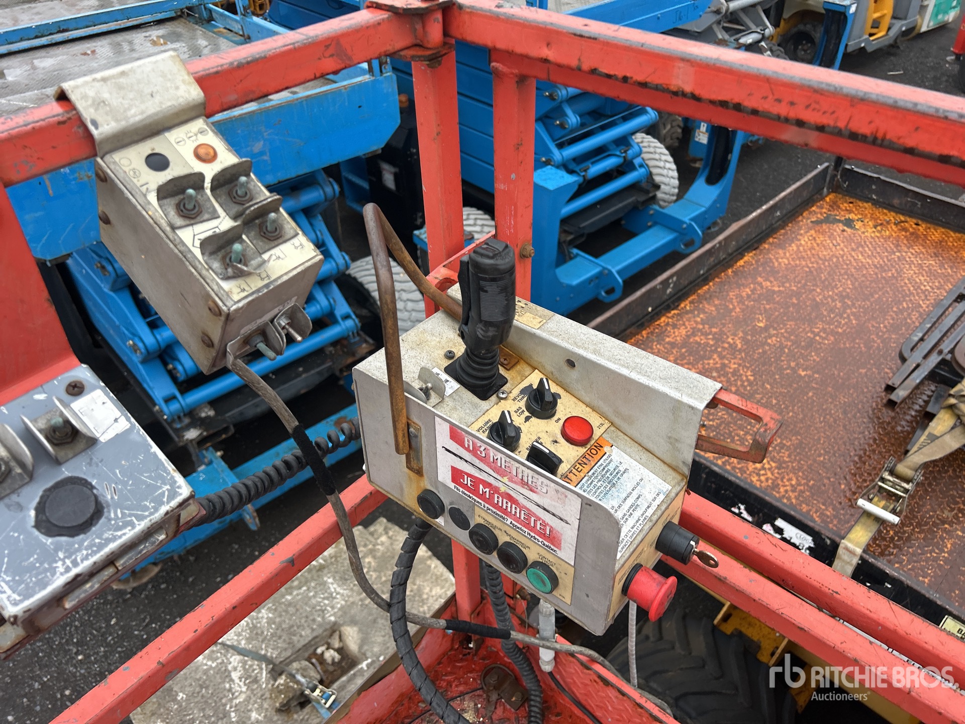 Control Station Upper with 