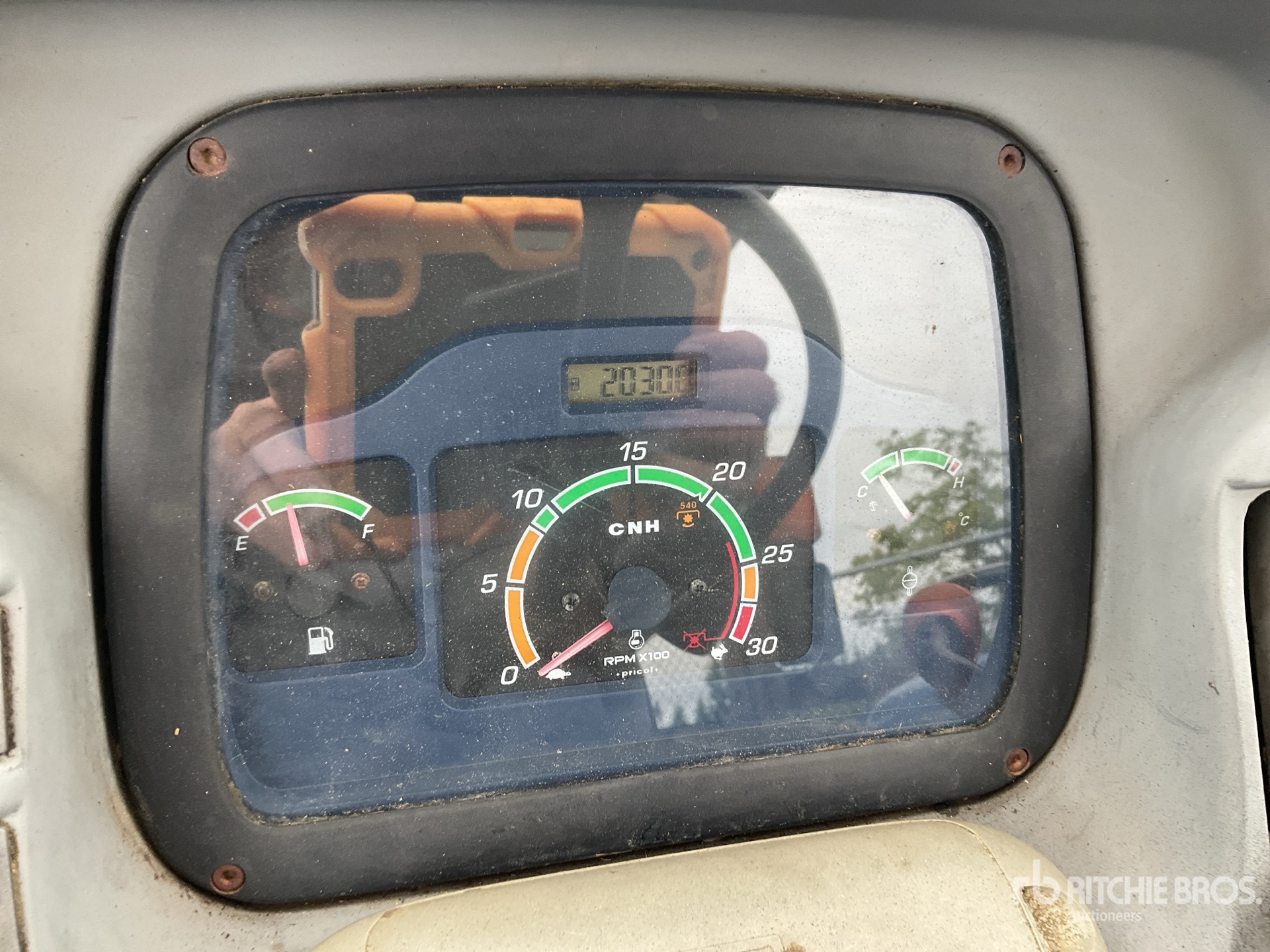 General Appearance with Hour Meter / Odometer