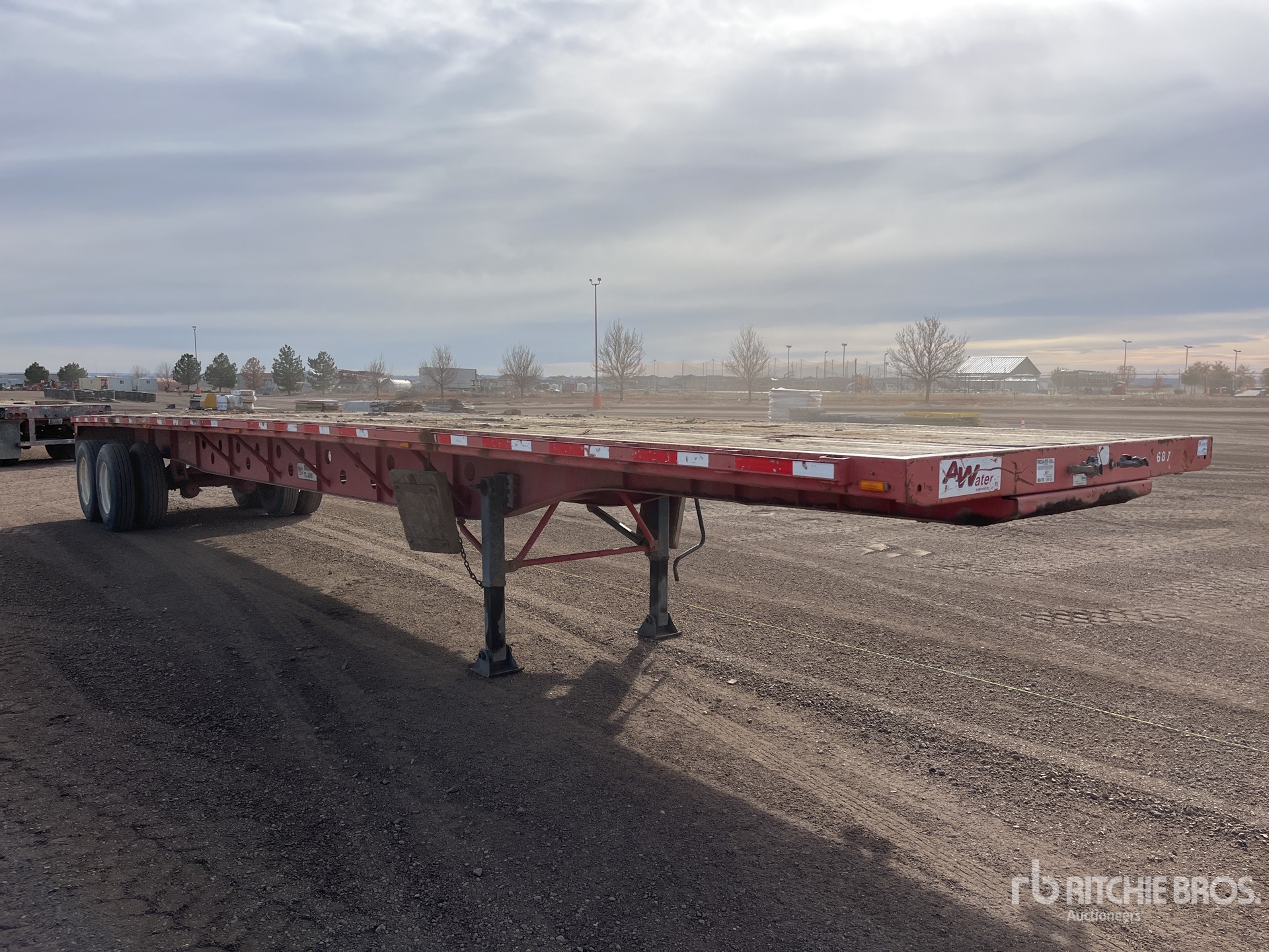 General Appearance with Bild, Ecke vorne rechts