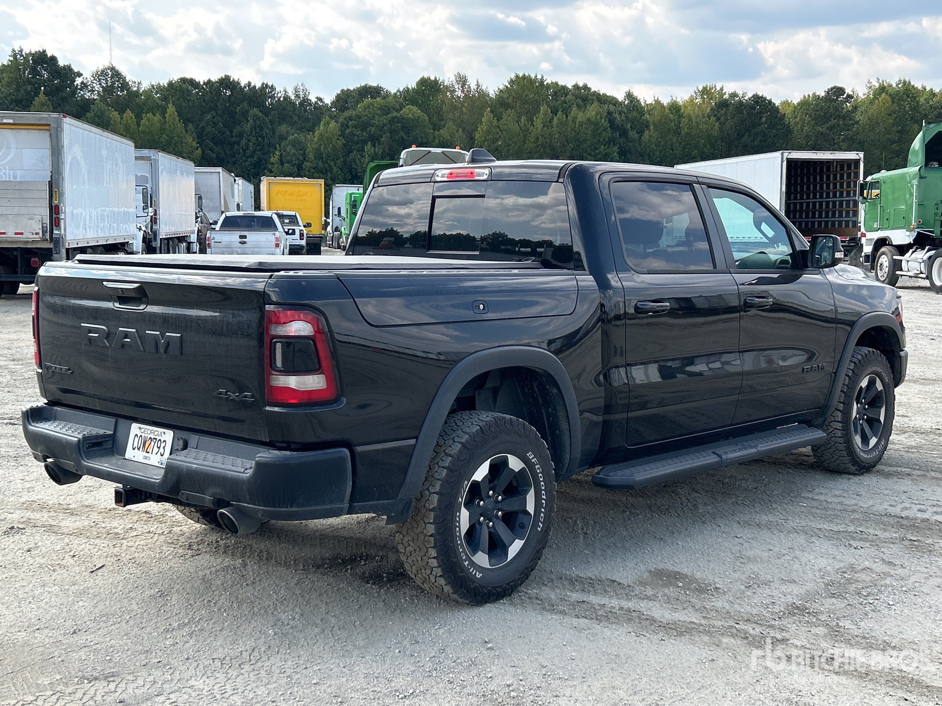 General Appearance with Picture, Right Rear Corner