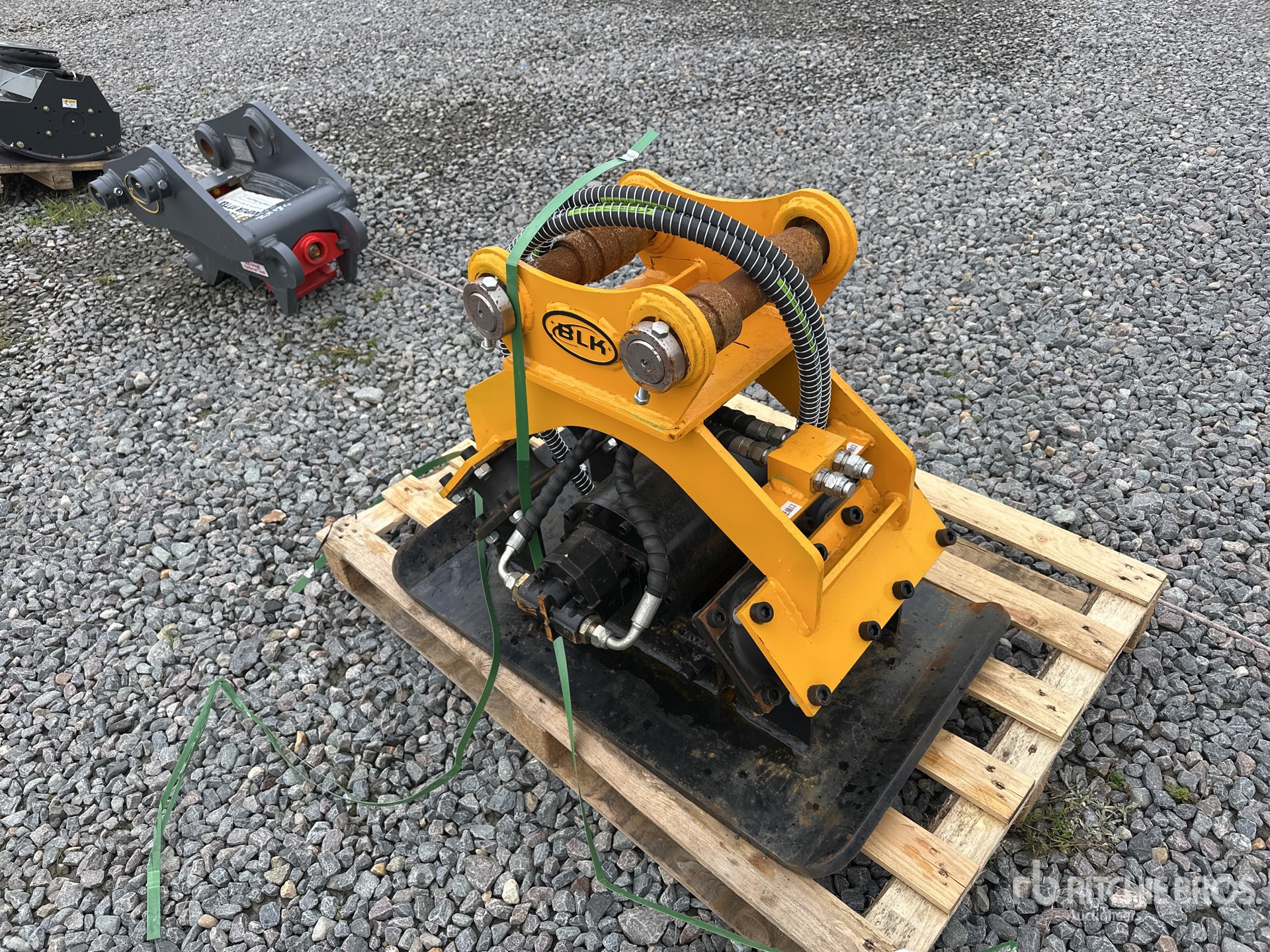 General Appearance with Foto, angolo anteriore destro