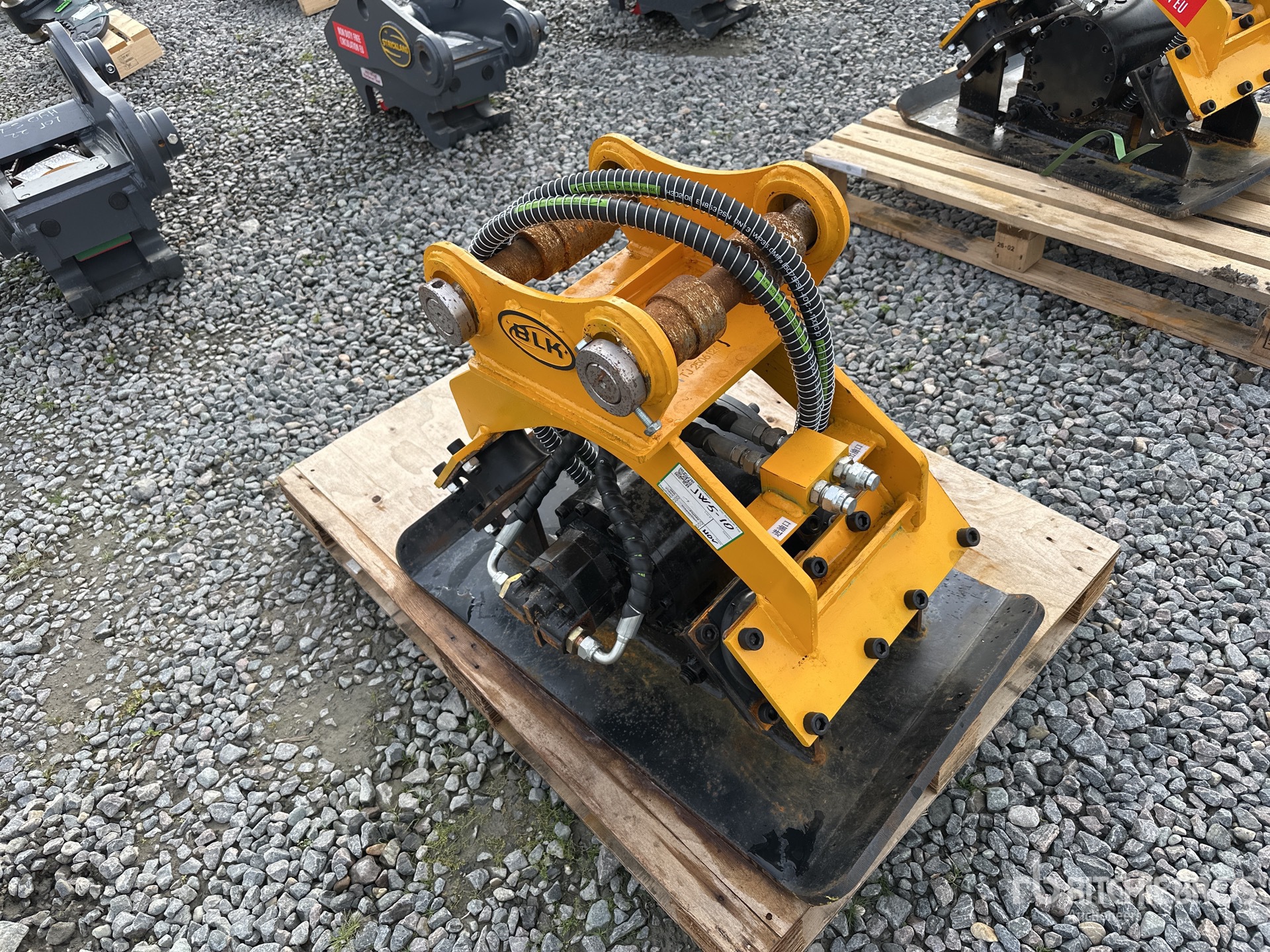 General Appearance with Foto, angolo anteriore destro