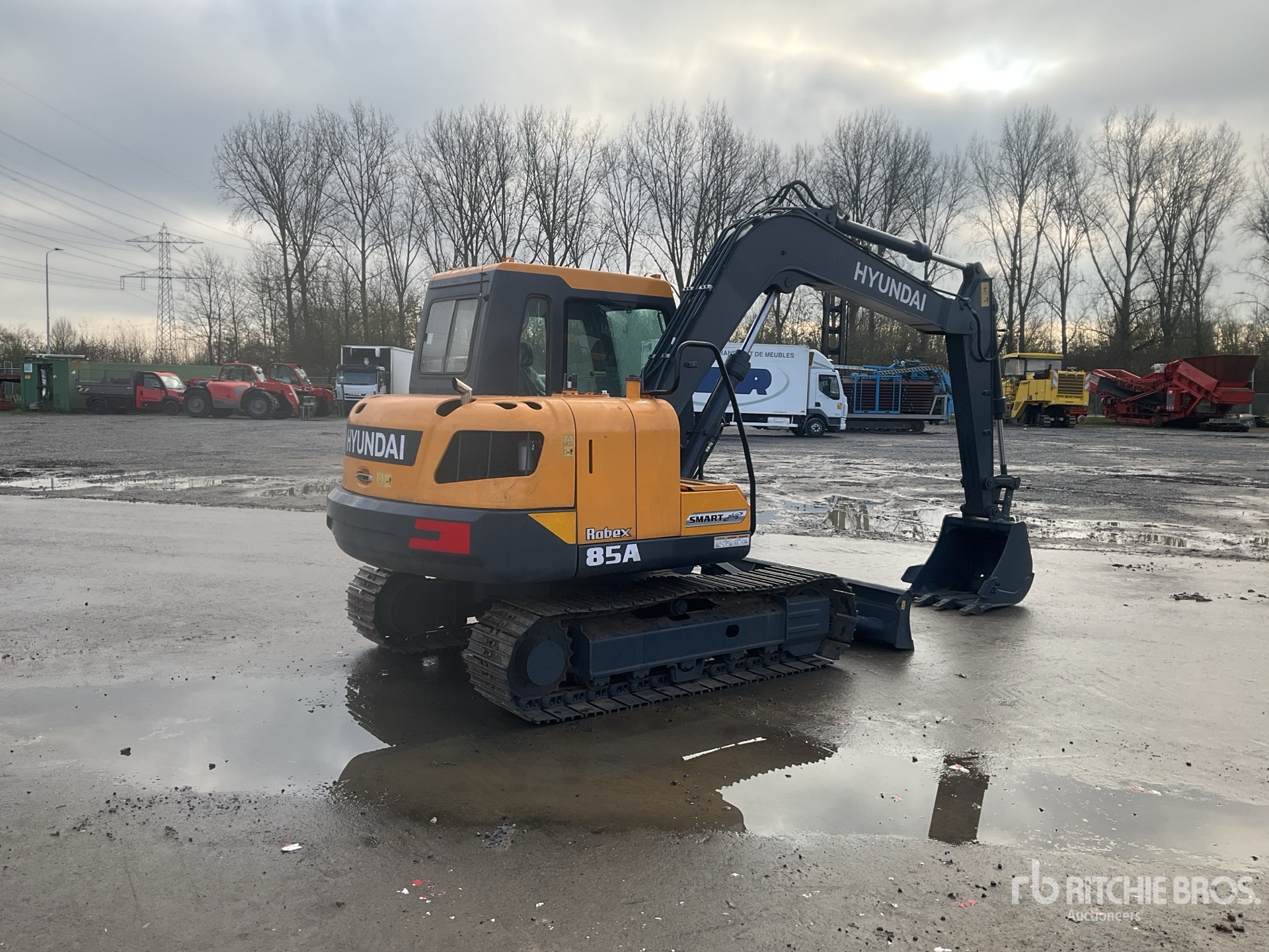 General Appearance with Foto, angolo anteriore sinistro