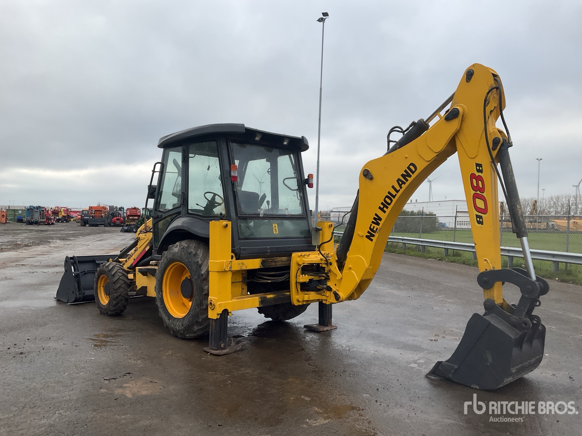 General Appearance with Bild, Ecke hinten links