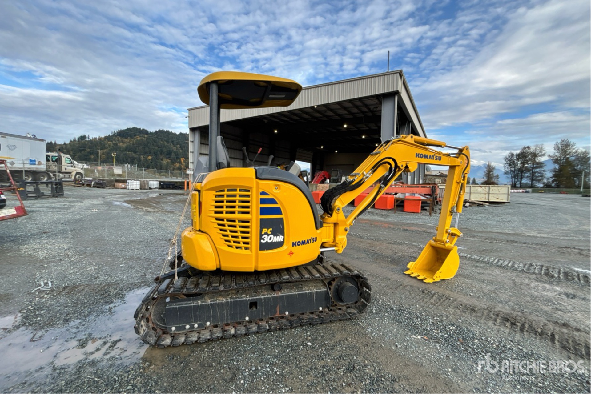 General Appearance with Picture, Right Rear Corner