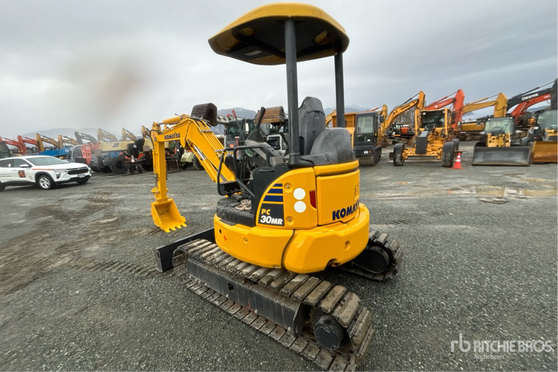 General Appearance with Picture, Left Rear Corner