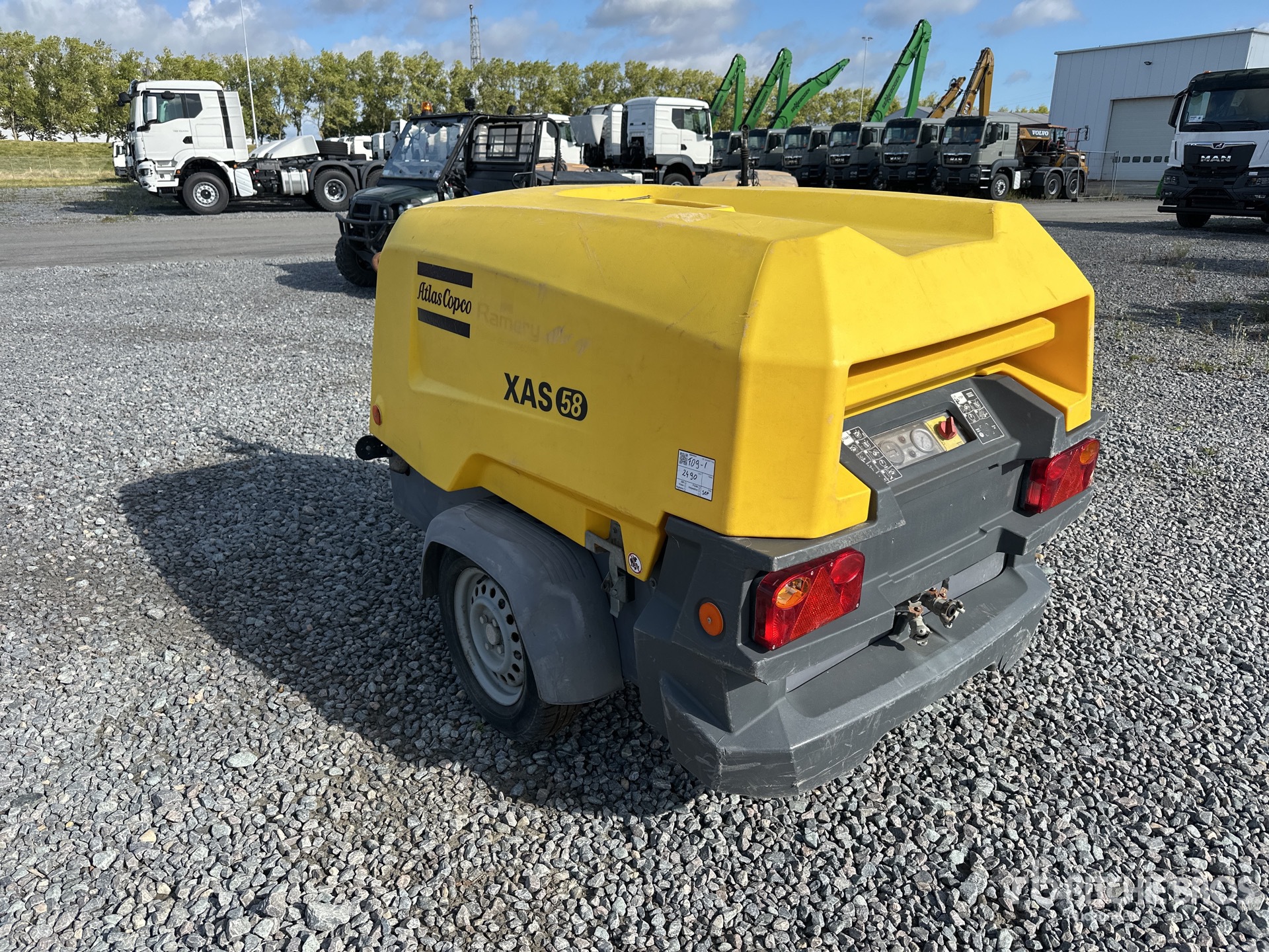 General Appearance with Picture, Left Rear Corner