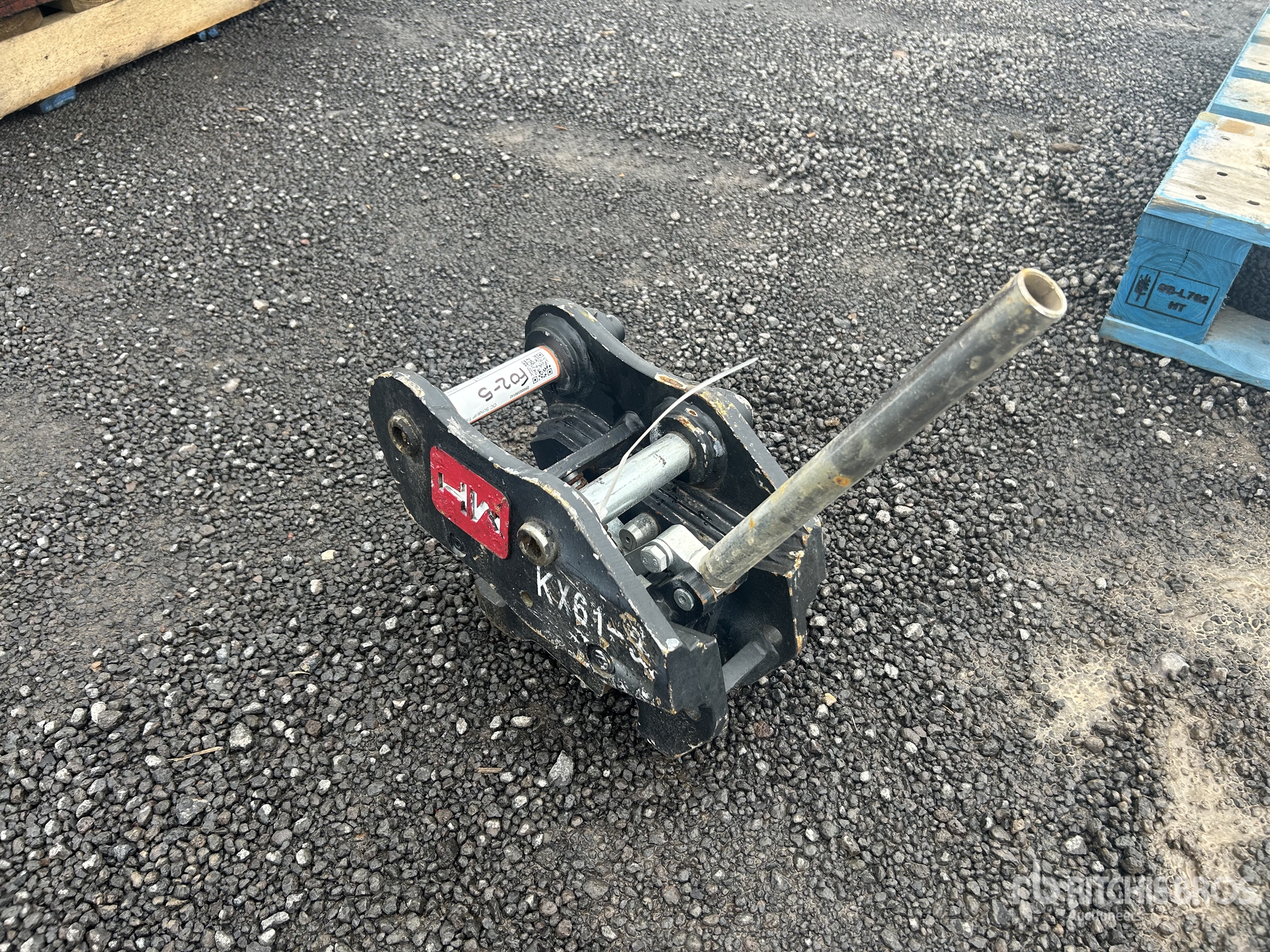 General Appearance with Foto, angolo posteriore sinistro