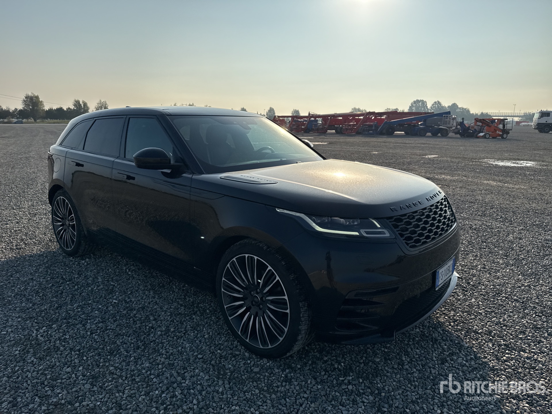 General Appearance with Picture, Right Front Corner