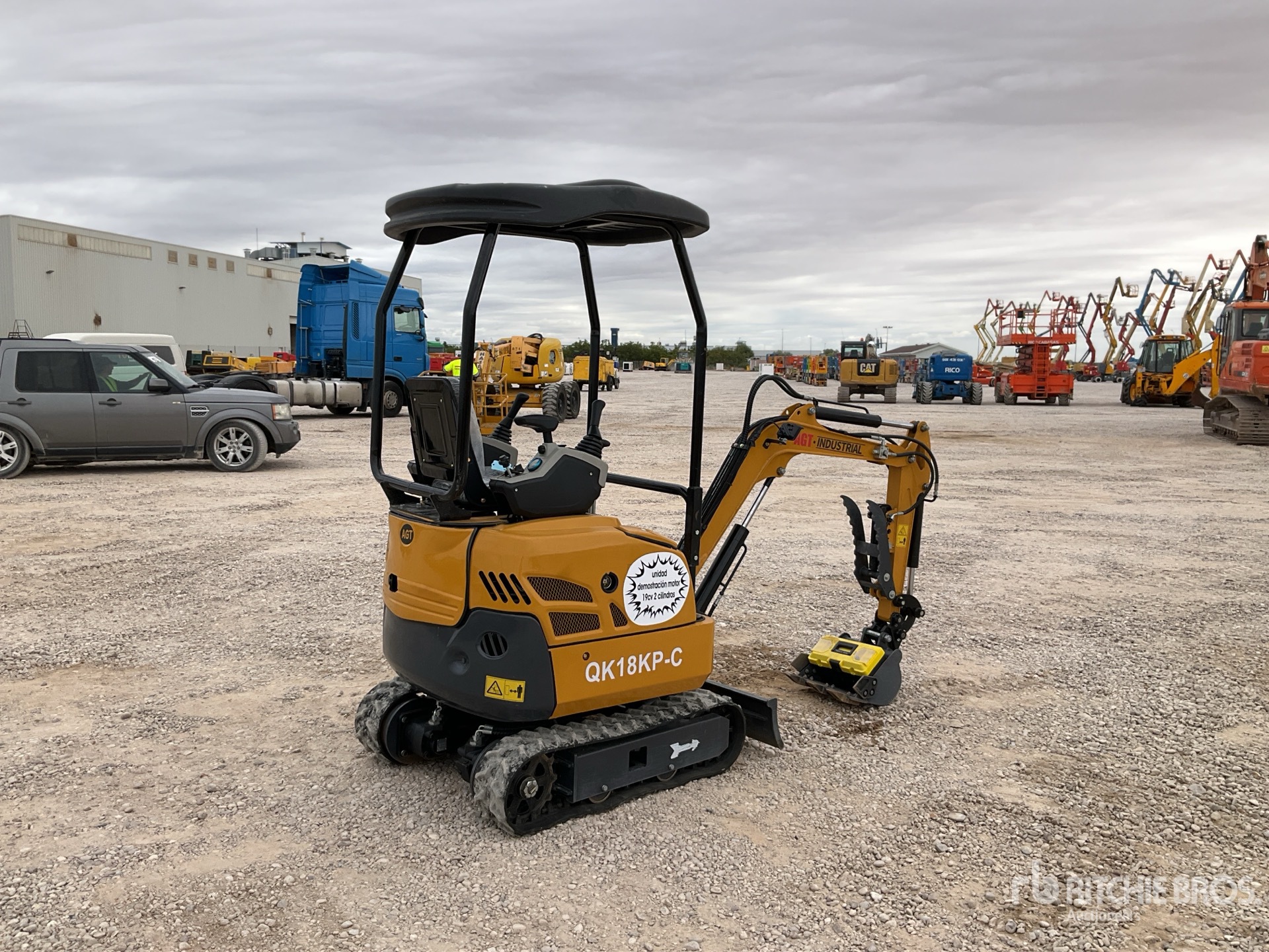 General Appearance with Picture, Right Rear Corner