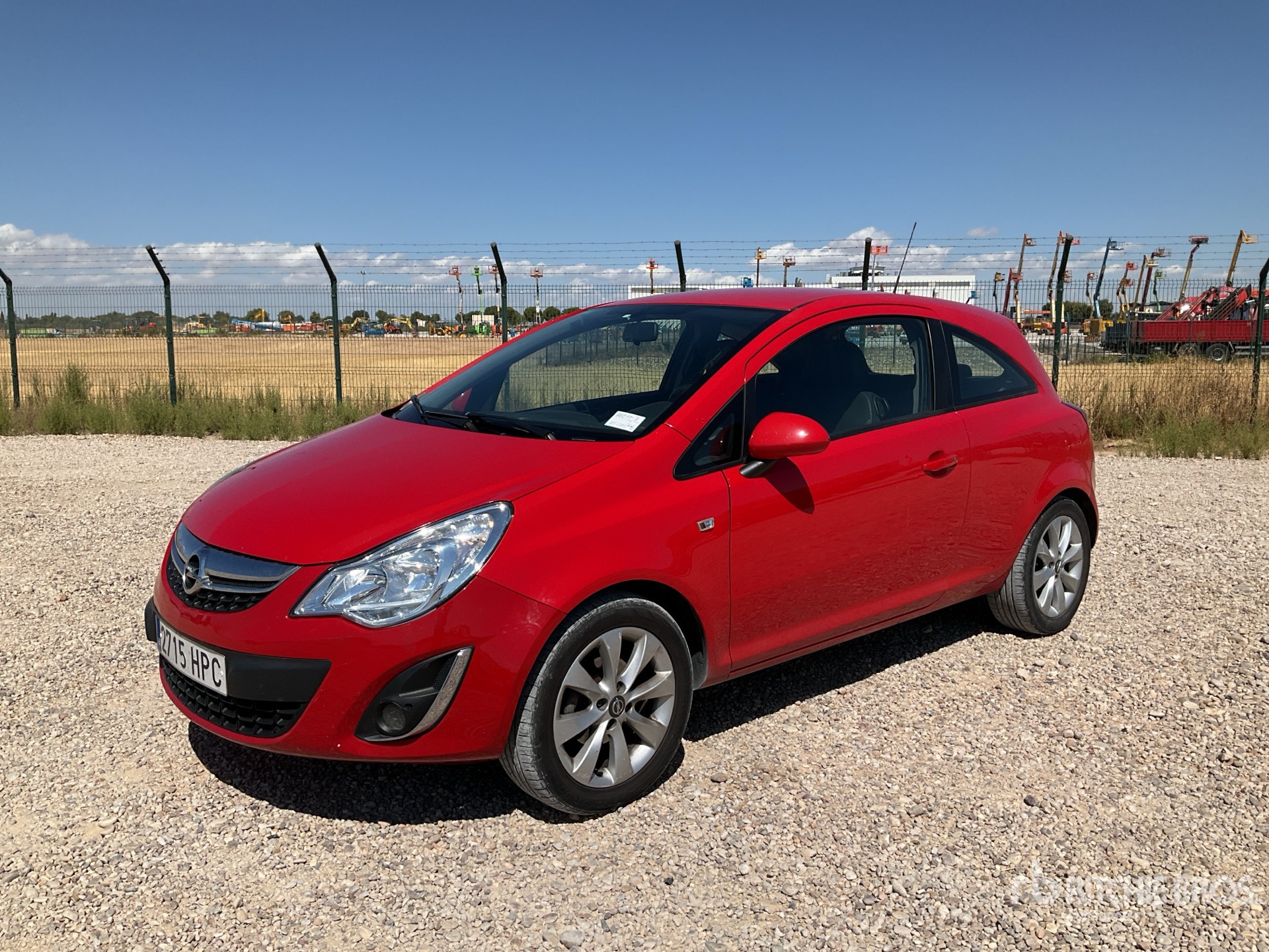 General Appearance with Picture, Left Front Corner