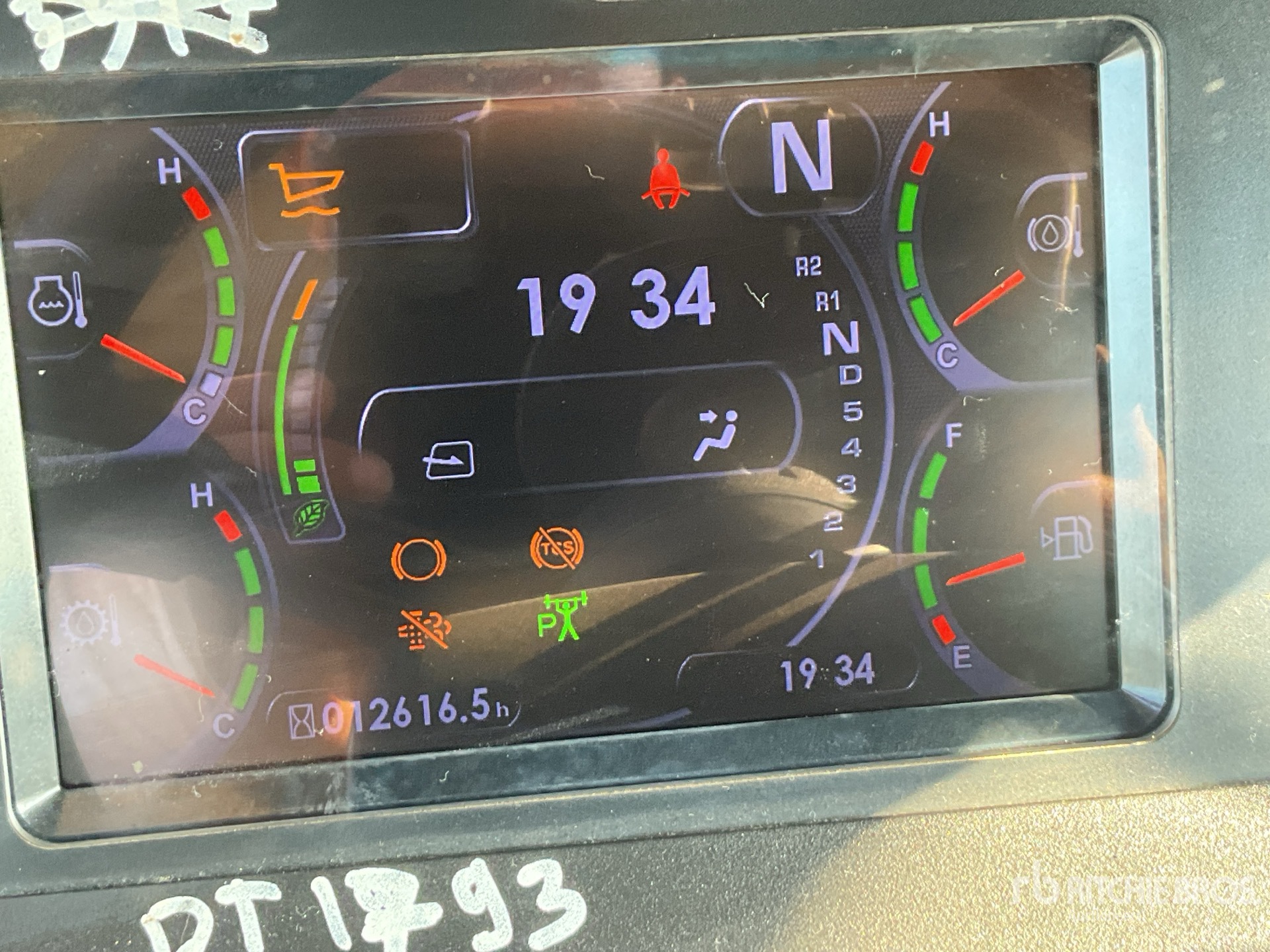 General Appearance with Hour Meter / Odometer