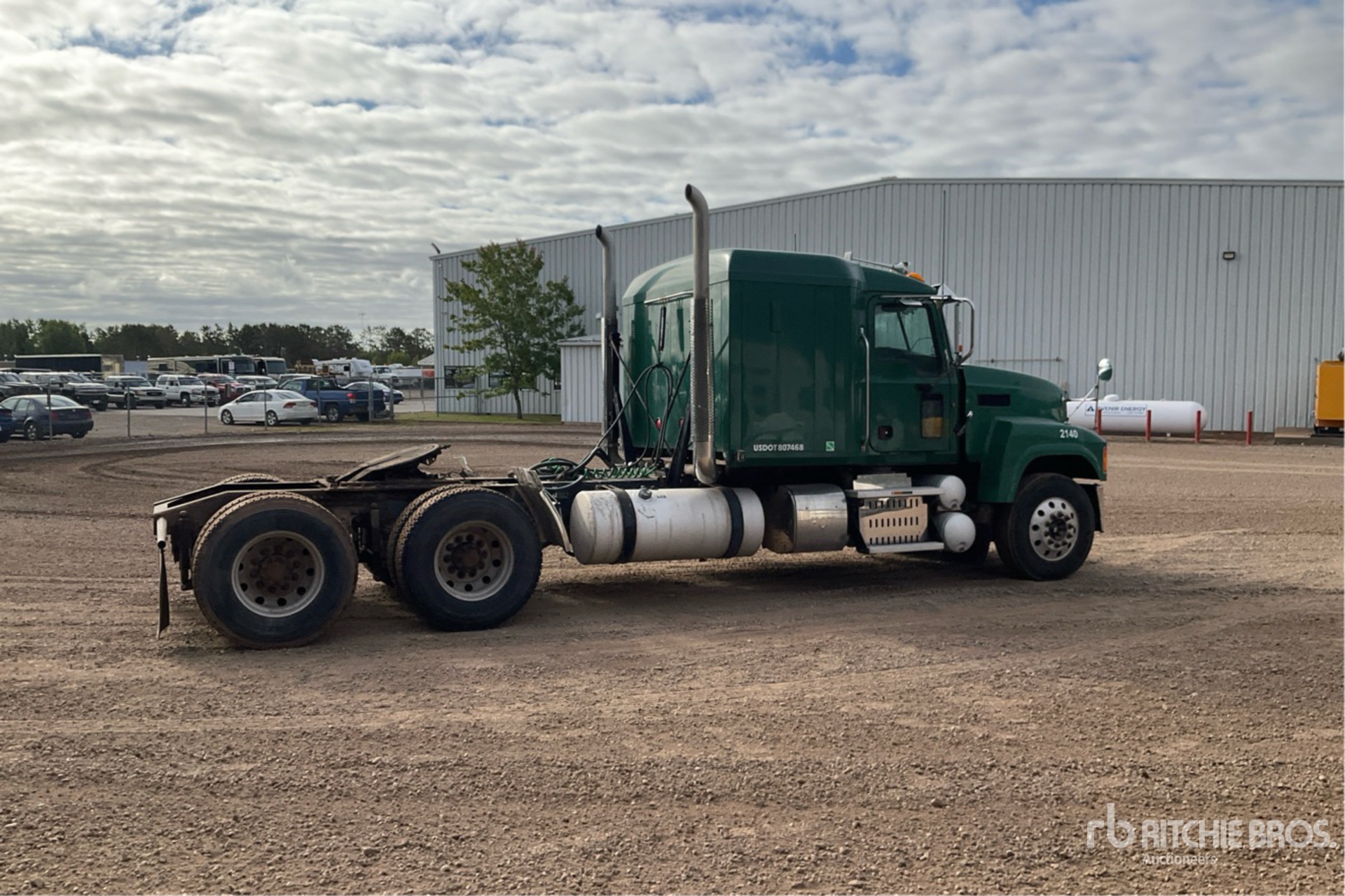 General Appearance with Picture, Right Rear Corner