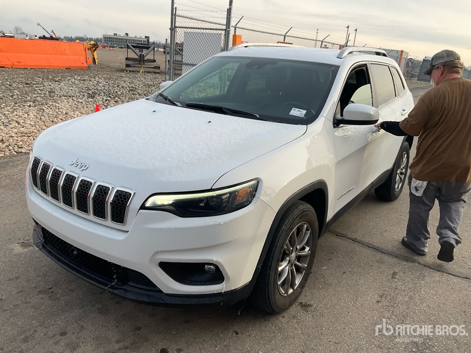 General Appearance with Featured Photo