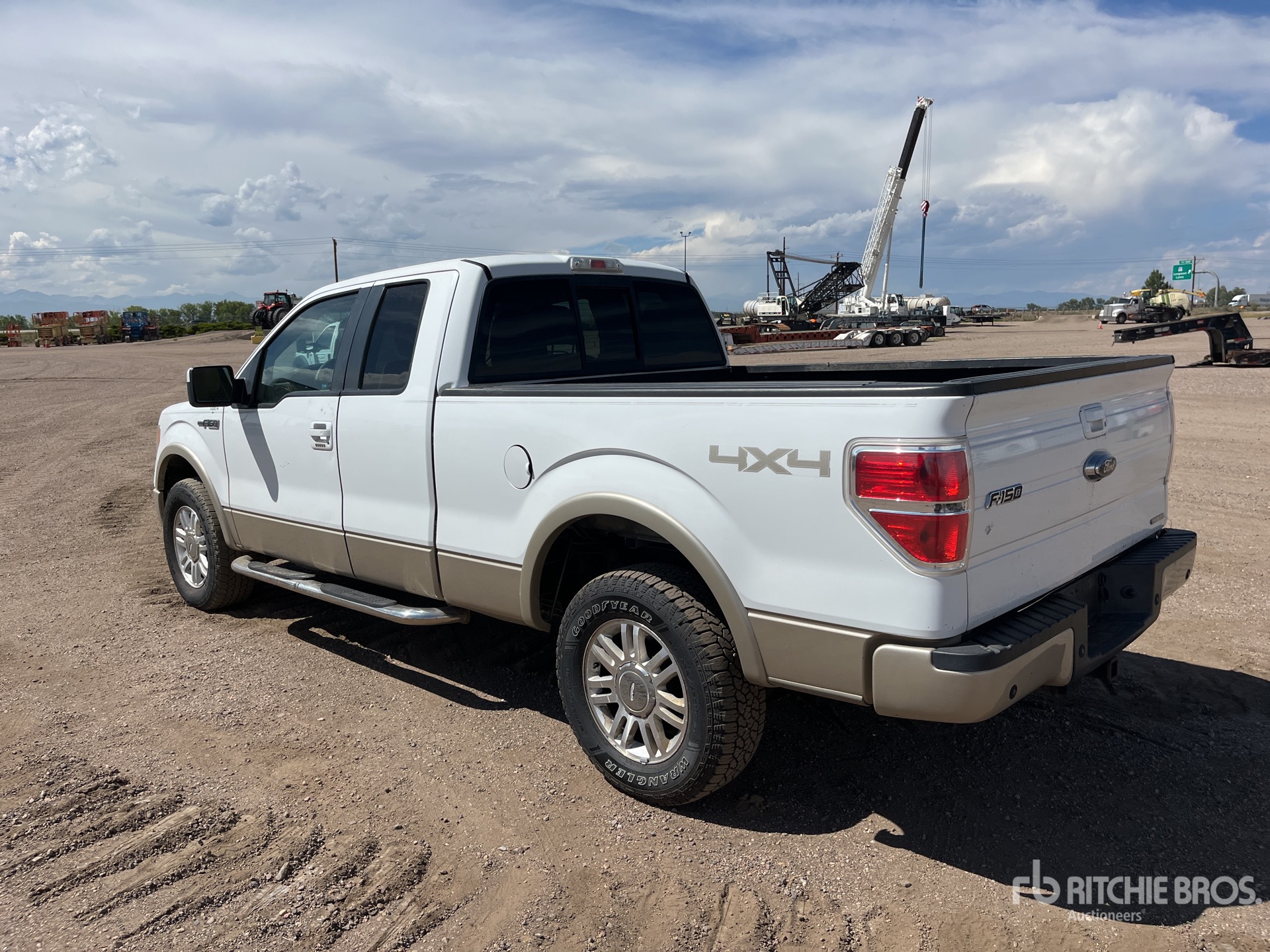 General Appearance with Picture, Left Rear Corner